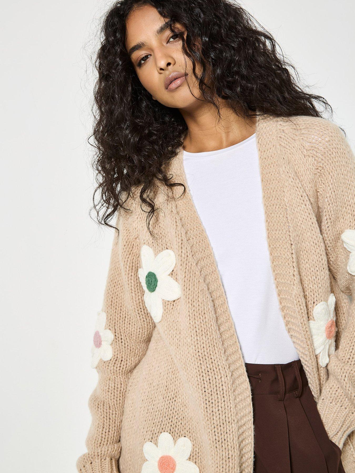Image 5 of 5 of Apricot 3d Daisy Chunky Knit Cardigan