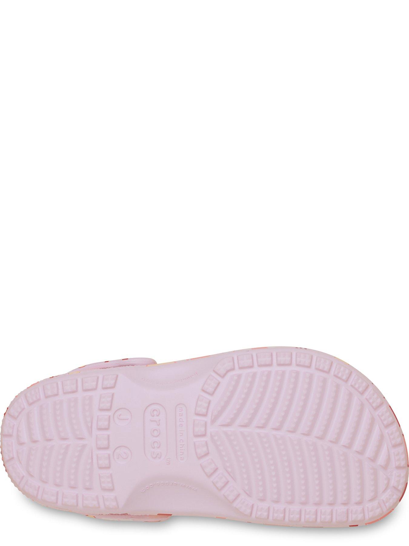  image of crocs-classic-vday-clog-k