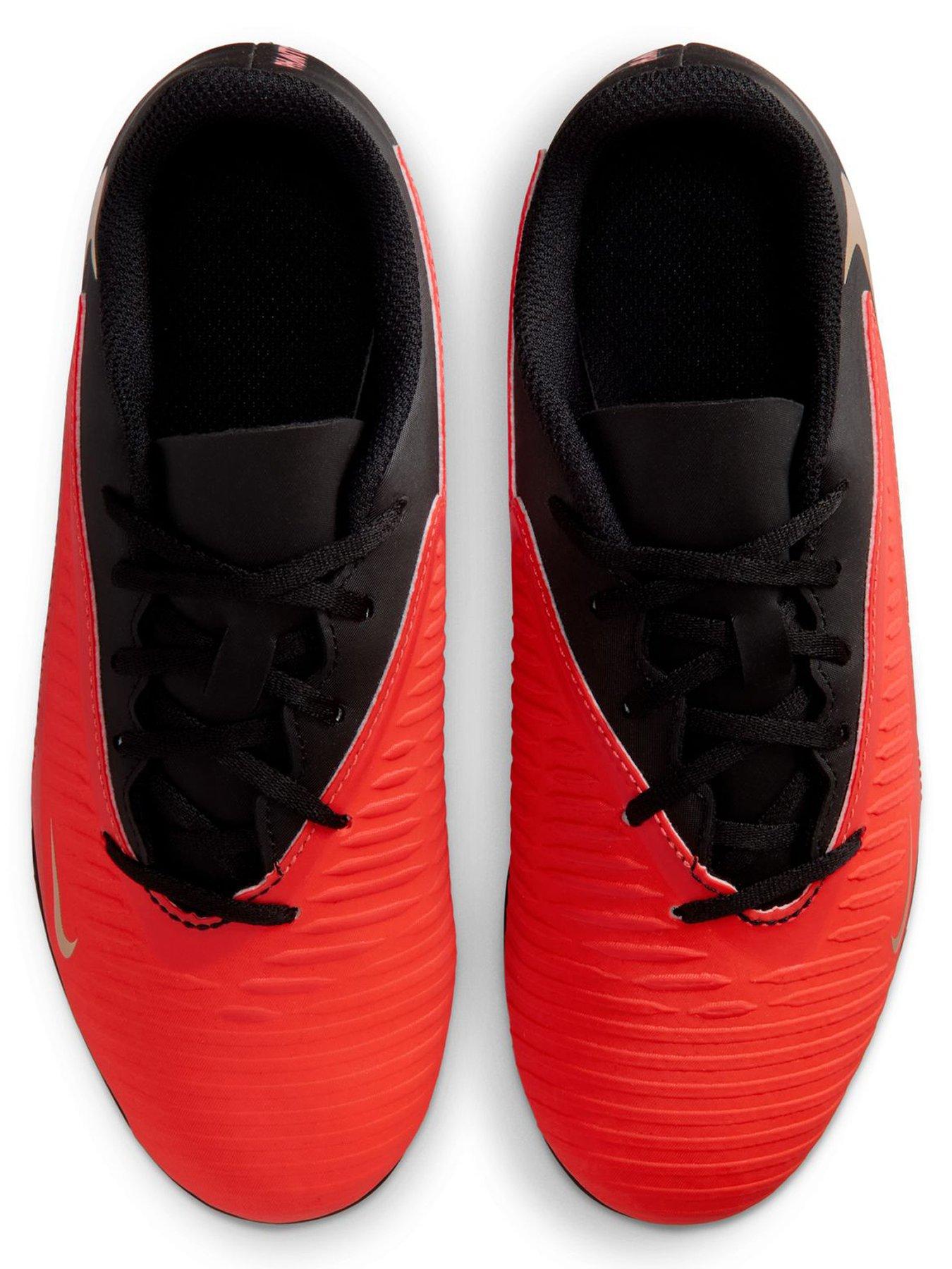 Image 4 of 7 of Nike Big Kids' Phantom 6 Low Club Multi Ground Football Boots - Black