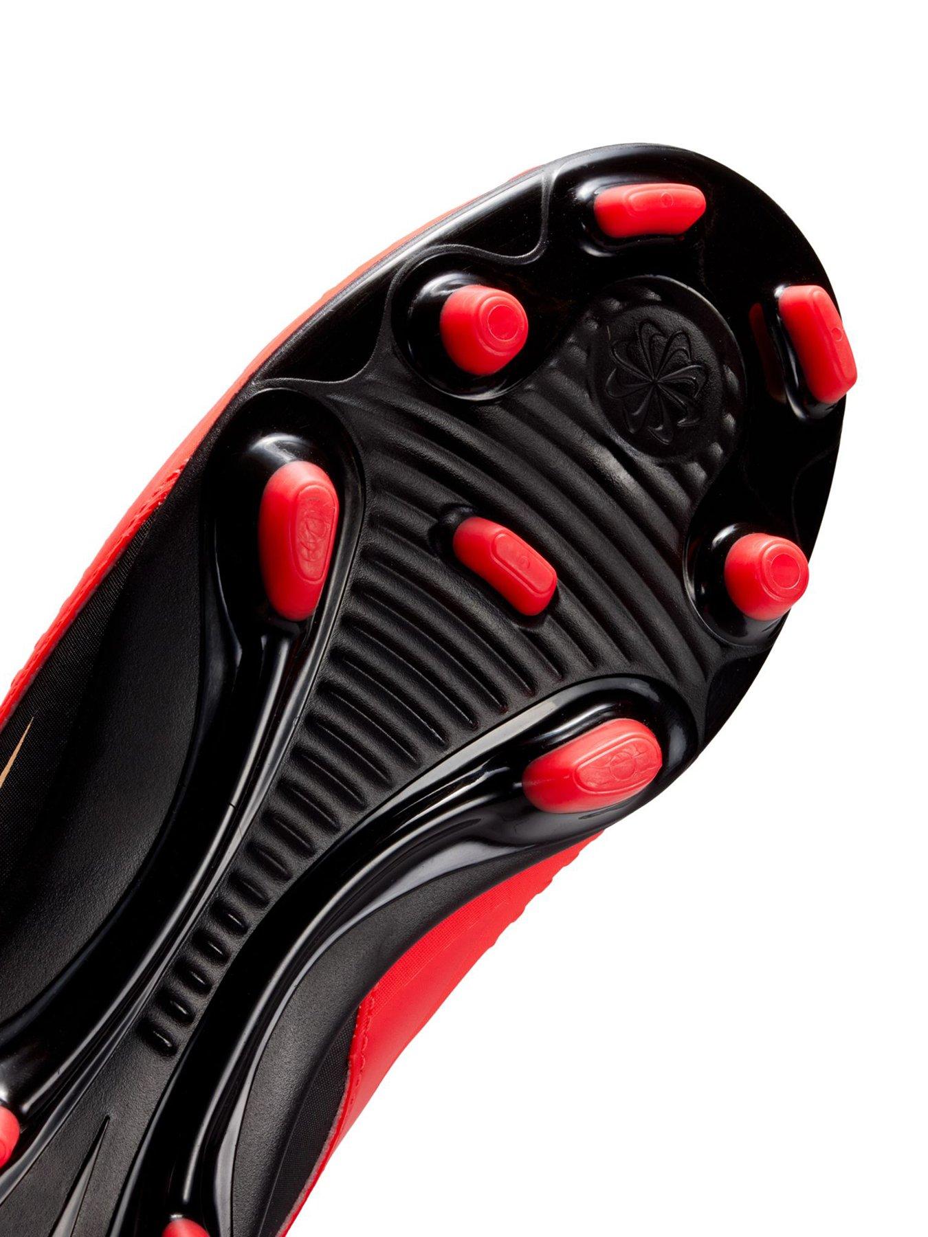 Image 7 of 7 of Nike Big Kids' Phantom 6 Low Club Multi Ground Football Boots - Black