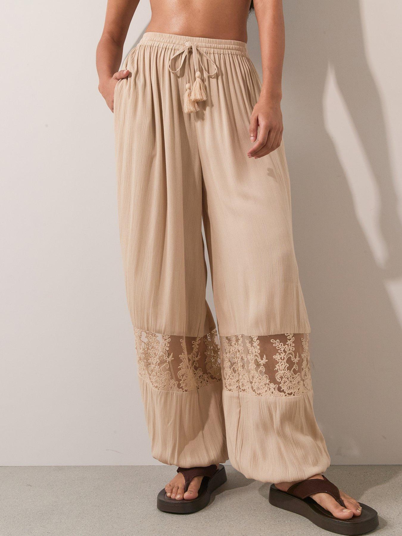 Image 4 of 6 of The Very Collection Balloon Hem Beach Trousers - Cream