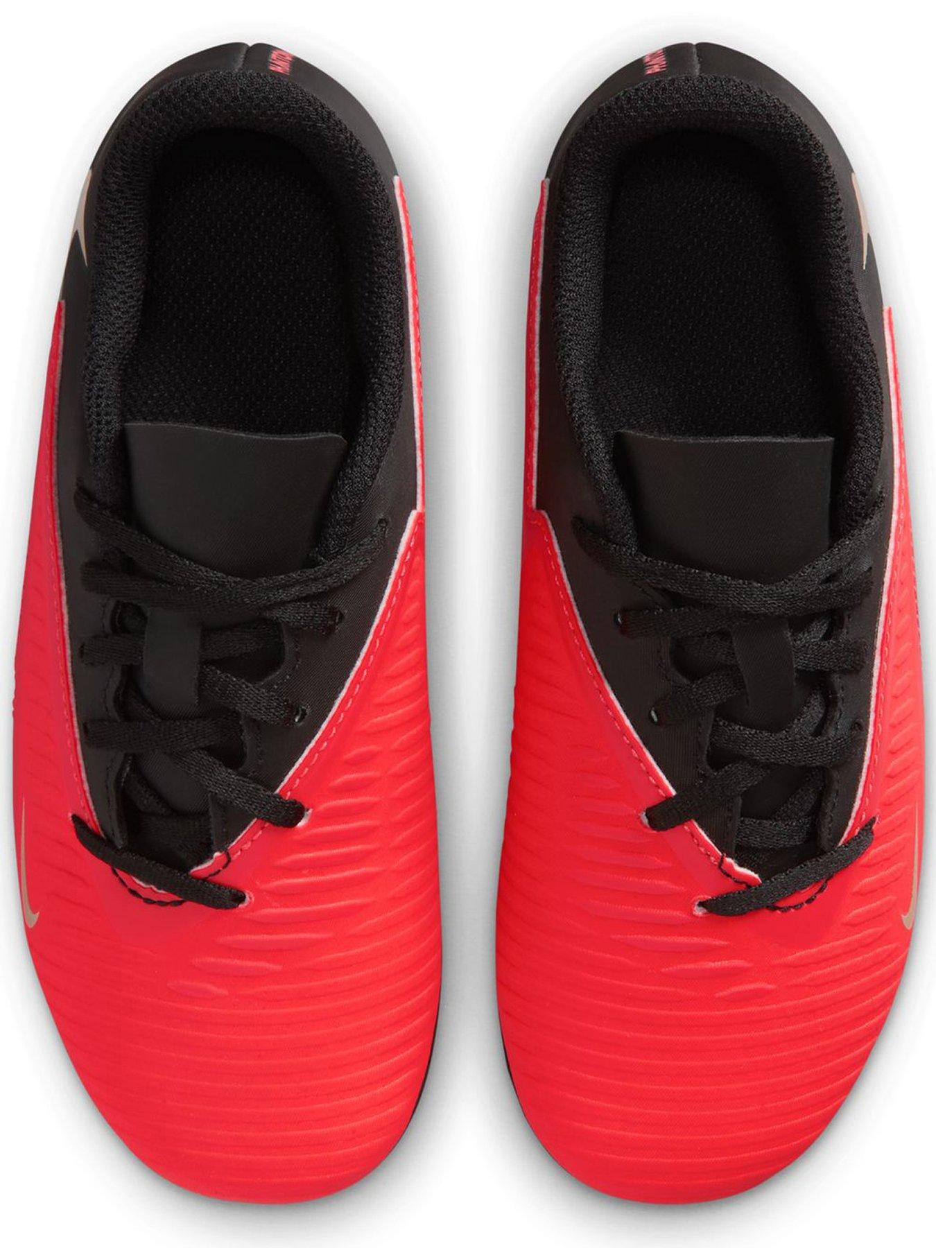 Image 4 of 7 of Nike Big Kids' Phantom 6 Low Club Multi Ground Football Boots - Black