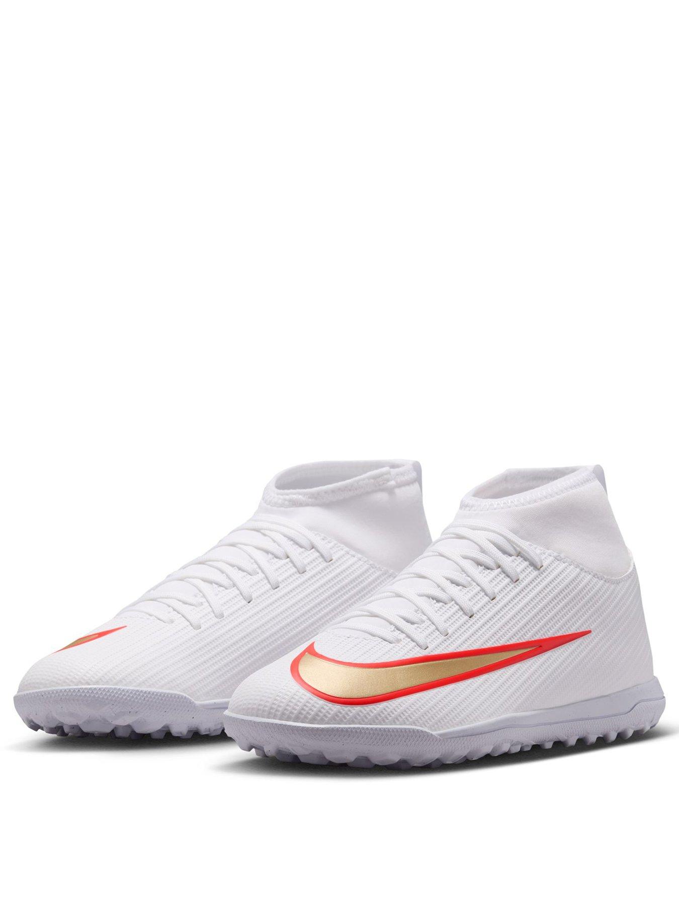 Image 2 of 7 of Nike Jr Mercurial Superfly 11 Club - White