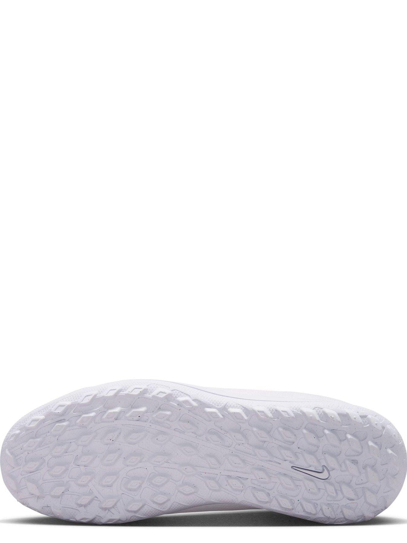 Image 5 of 7 of Nike Jr Mercurial Superfly 11 Club - White