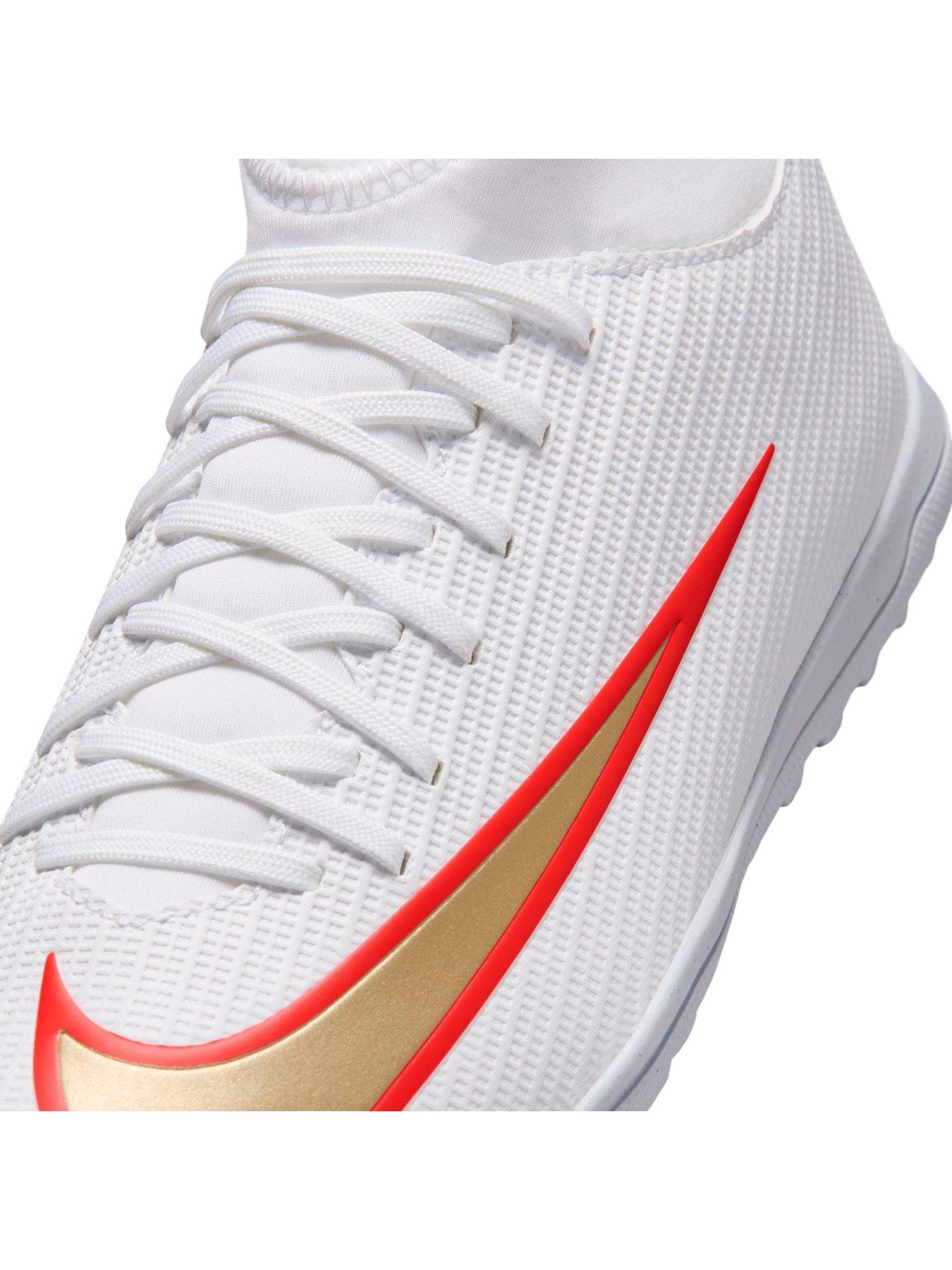 Image 6 of 7 of Nike Jr Mercurial Superfly 11 Club - White