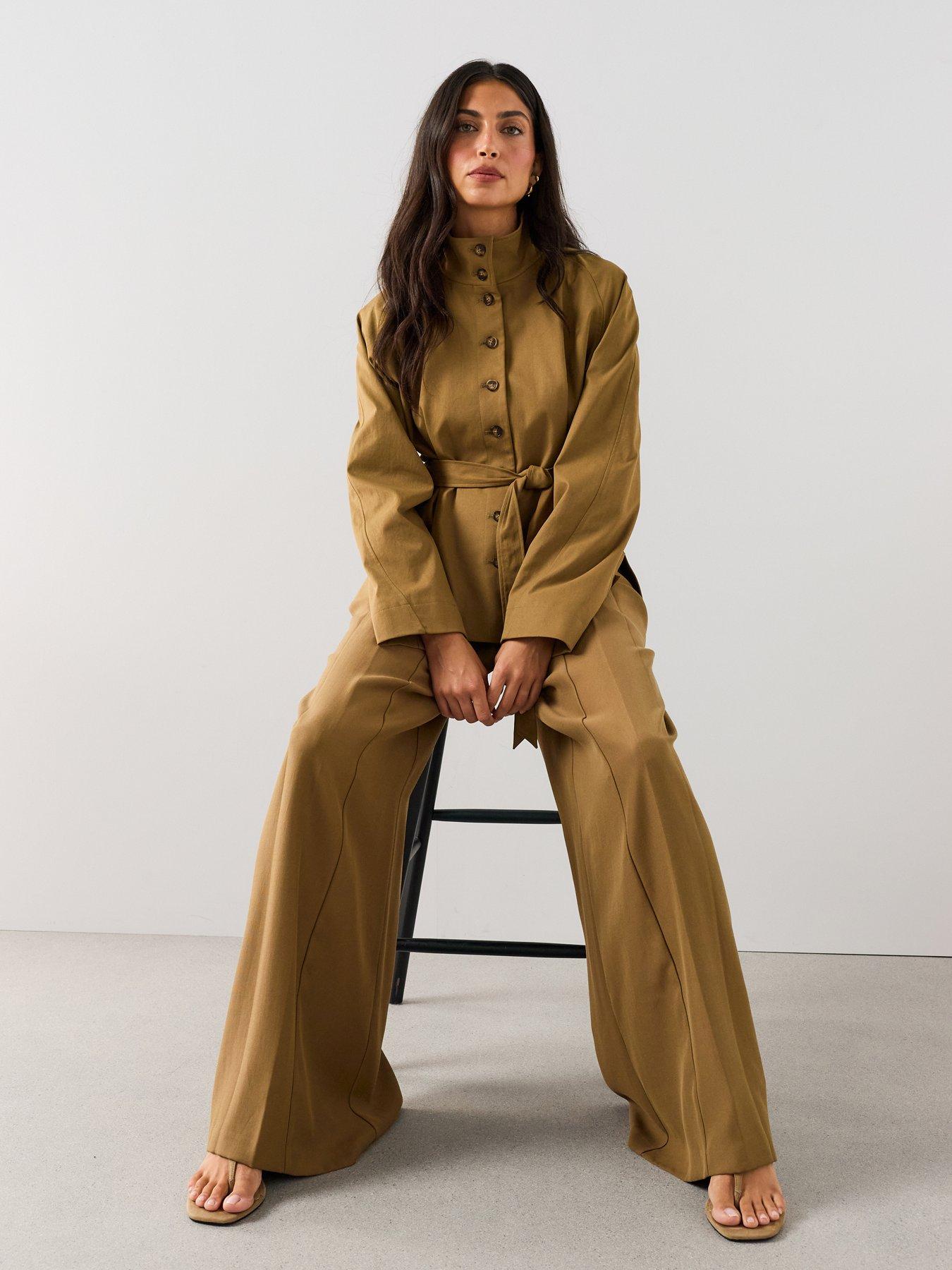 Image 1 of 7 of The Very Collection Women's Ultra Wide Leg Waistband Detail Trousers - Mustard