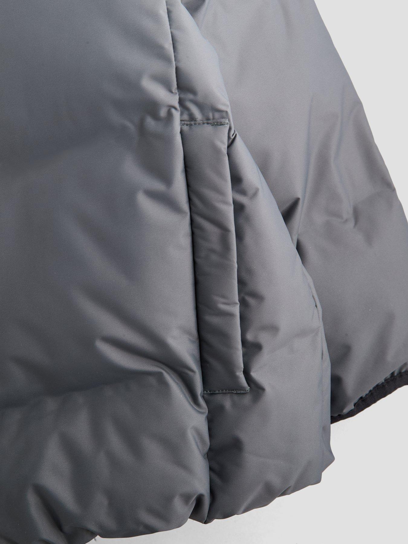 Image 4 of 5 of The Very Collection Boys Water Resistant Ombre Padded Jacket (3-16 years) - Navy