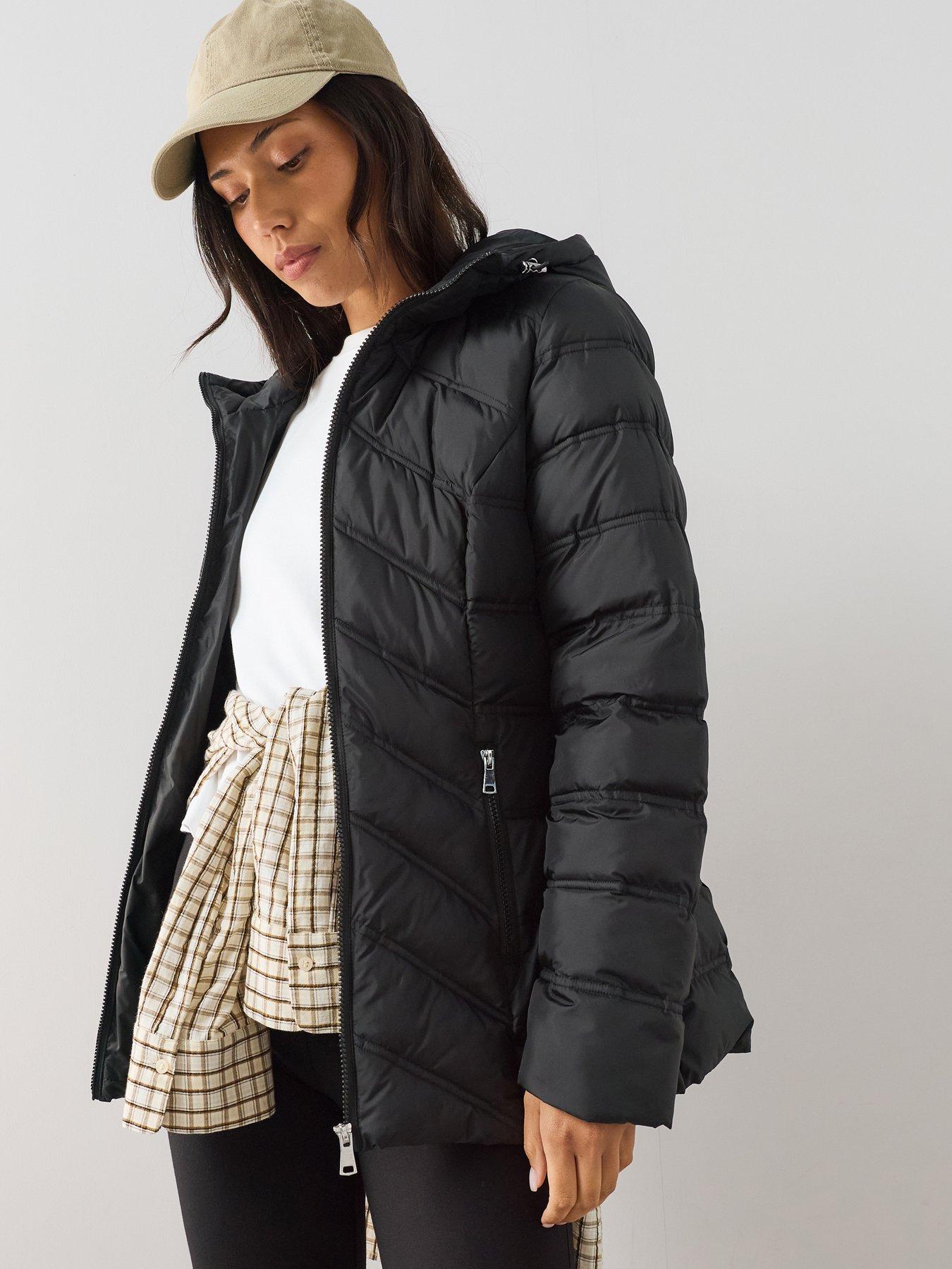 The Very Collection Short Sorona Wadded Coat - Black