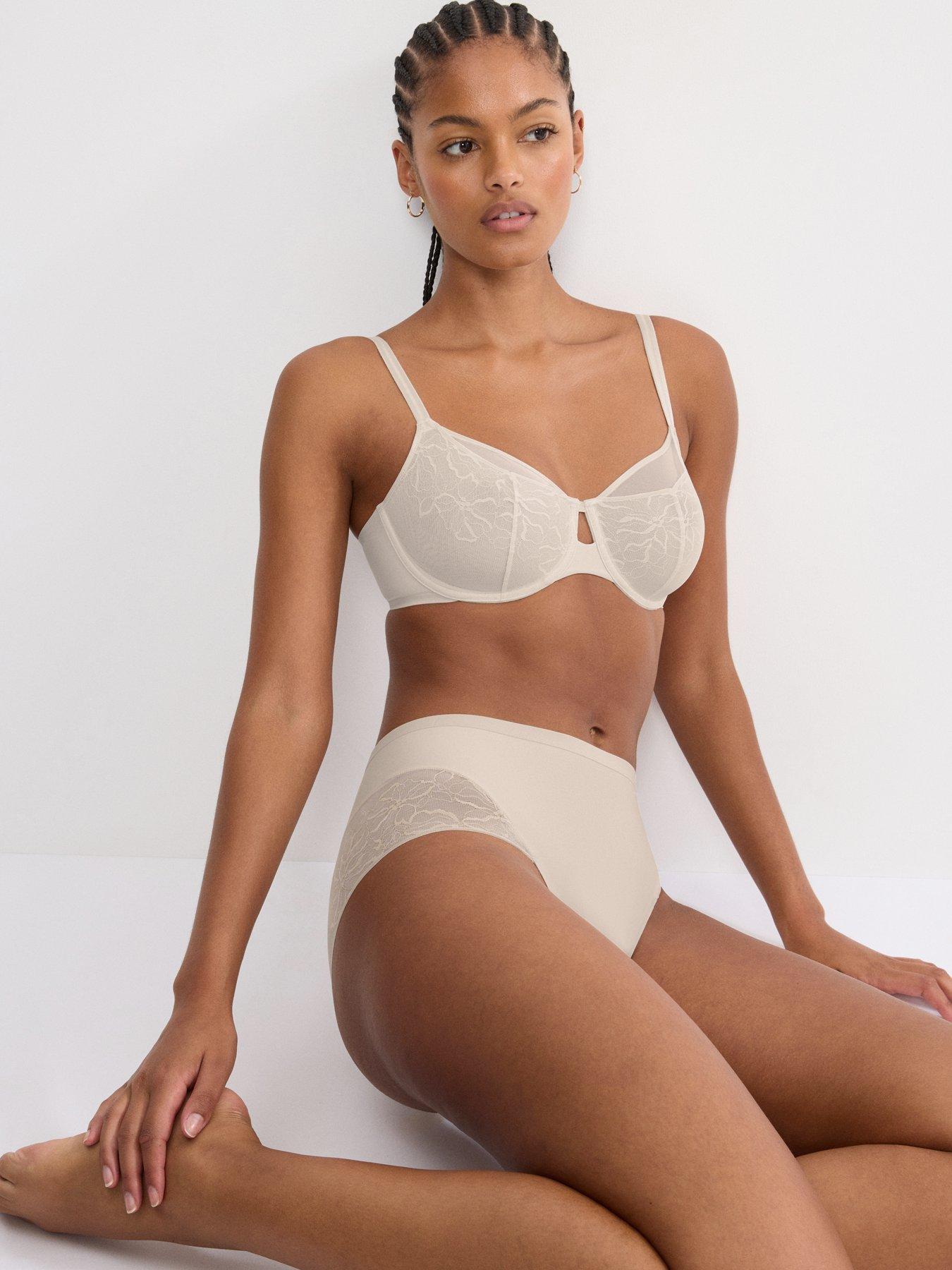 Triumph Comfort Contour W01 - Beige