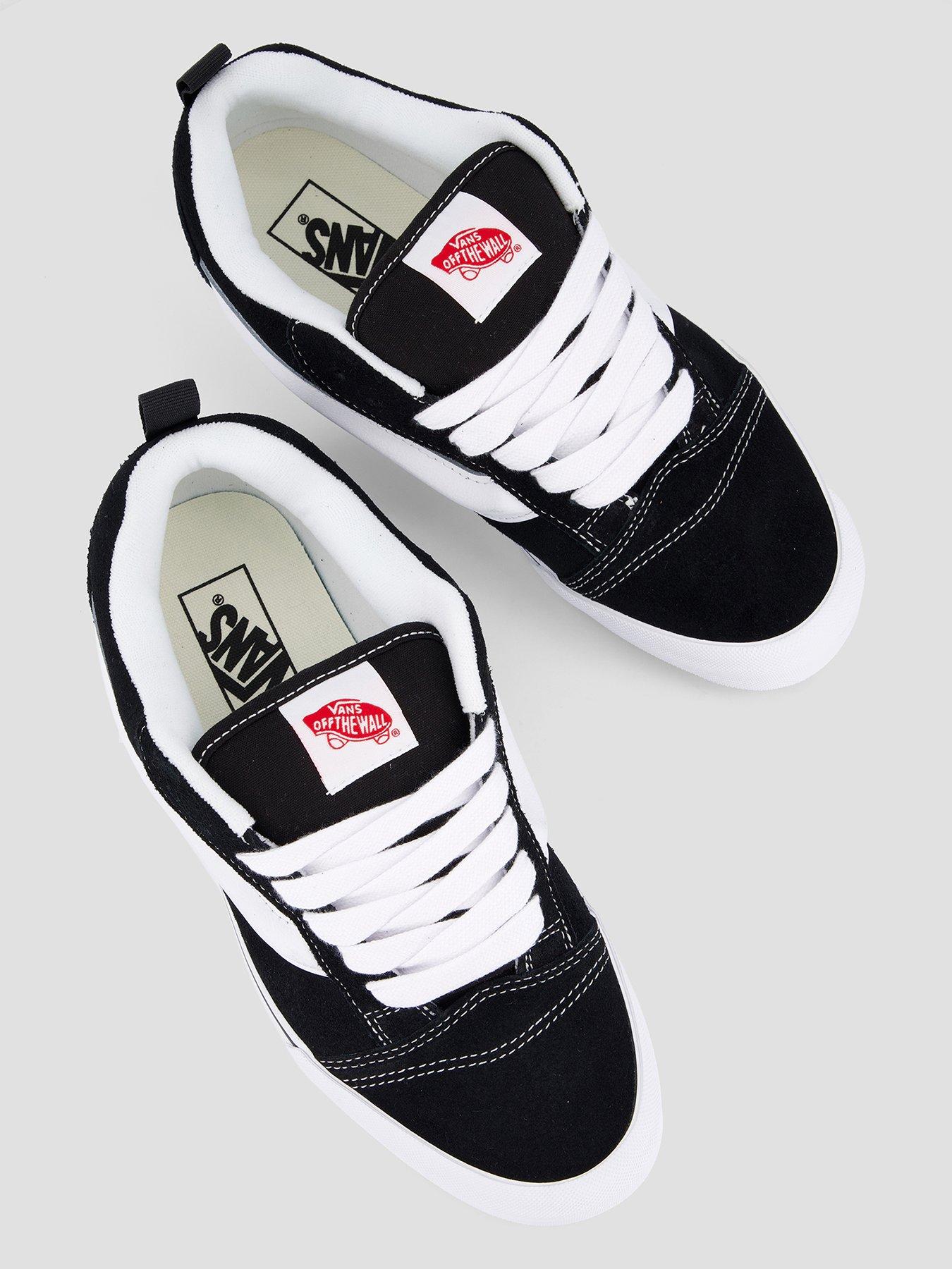 Image 3 of 7 of Vans Mens Knu Skool Trainers - Black