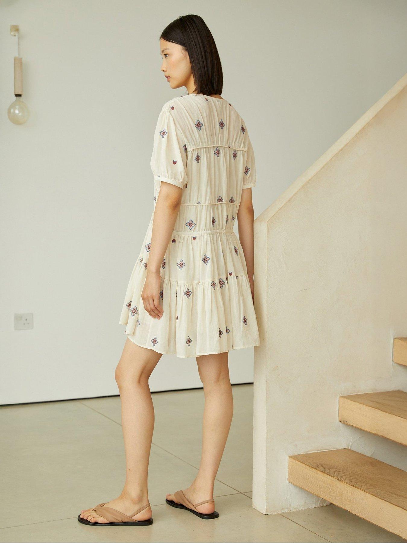 Image 2 of 2 of Jovonna London Nyra Floral Mini Dress - Multi