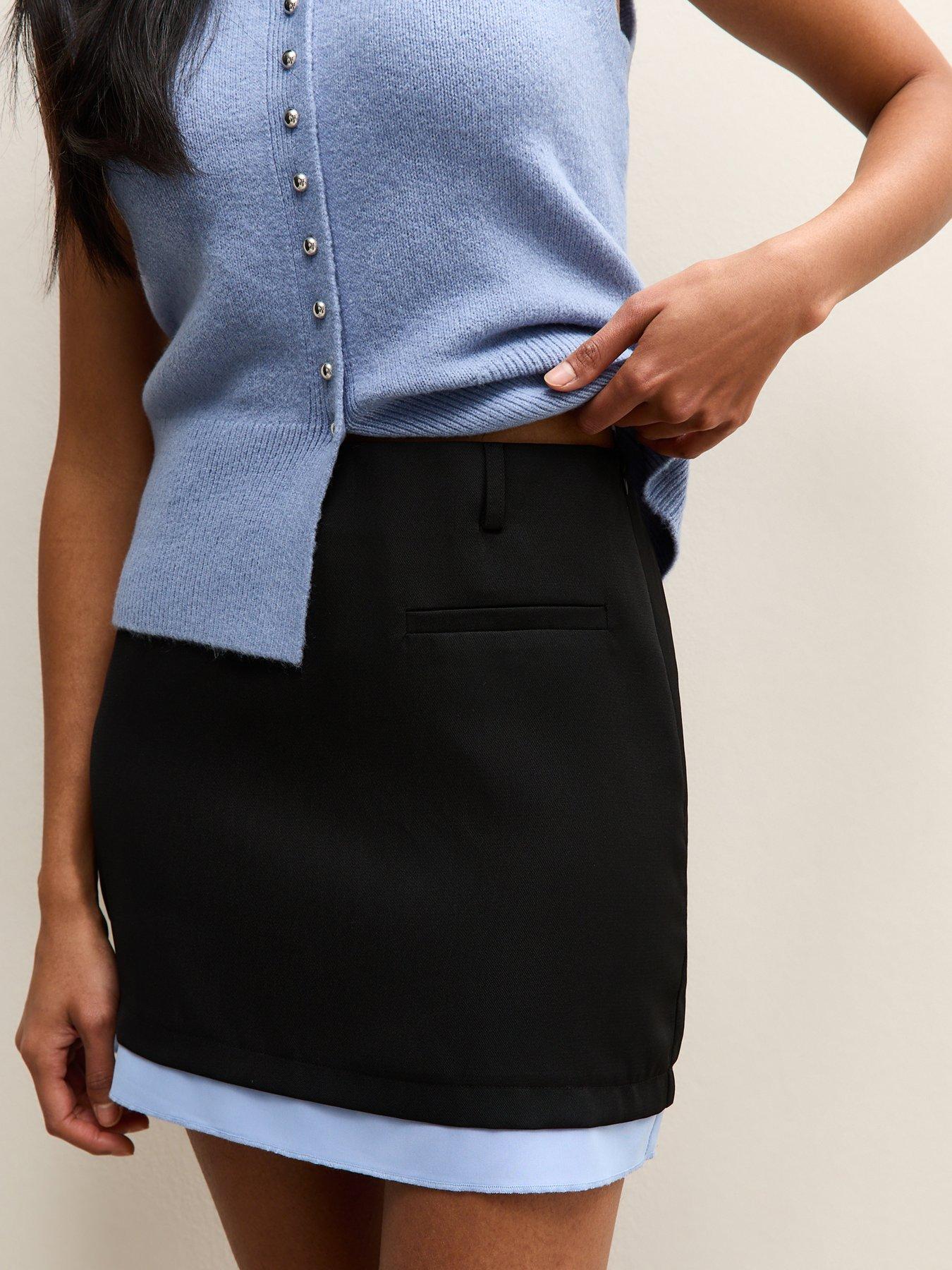 Image 4 of 5 of New Look Contrast Hem A-Line Mini Skirt - Black
