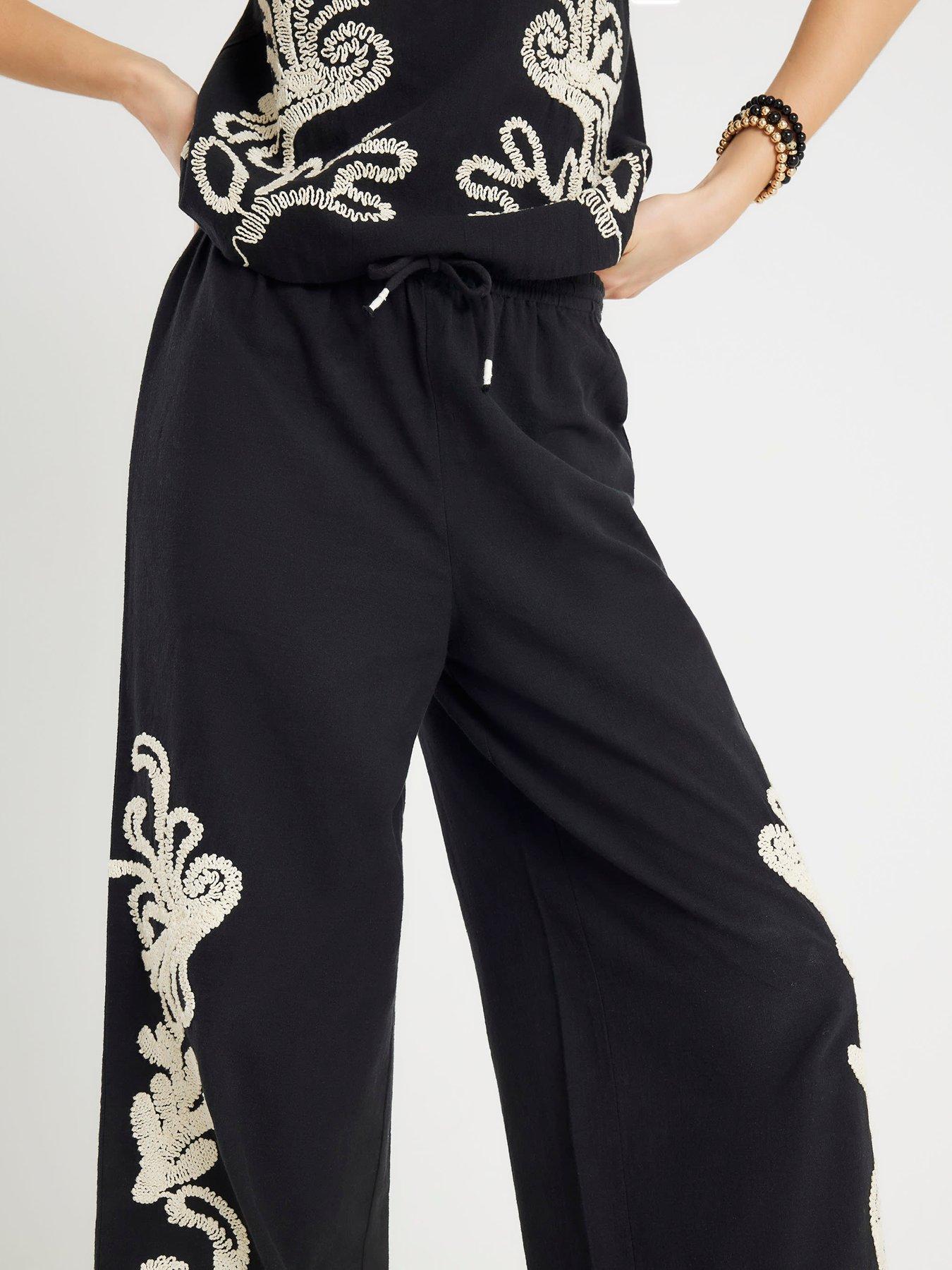 Image 4 of 4 of River Island Craft Stitch Trouser - Black