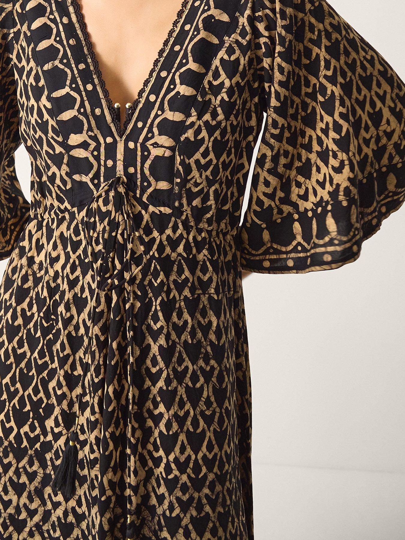  image of monsoon-arti-kaftan-black