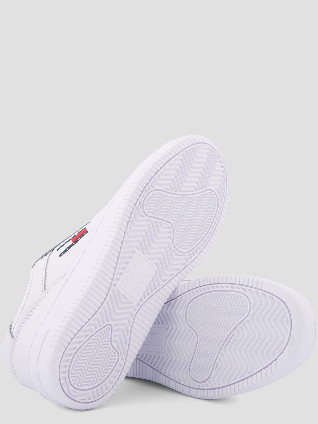 Image 4 of 7 of Tommy Jeans Retro Basket Essential Trainers - White
