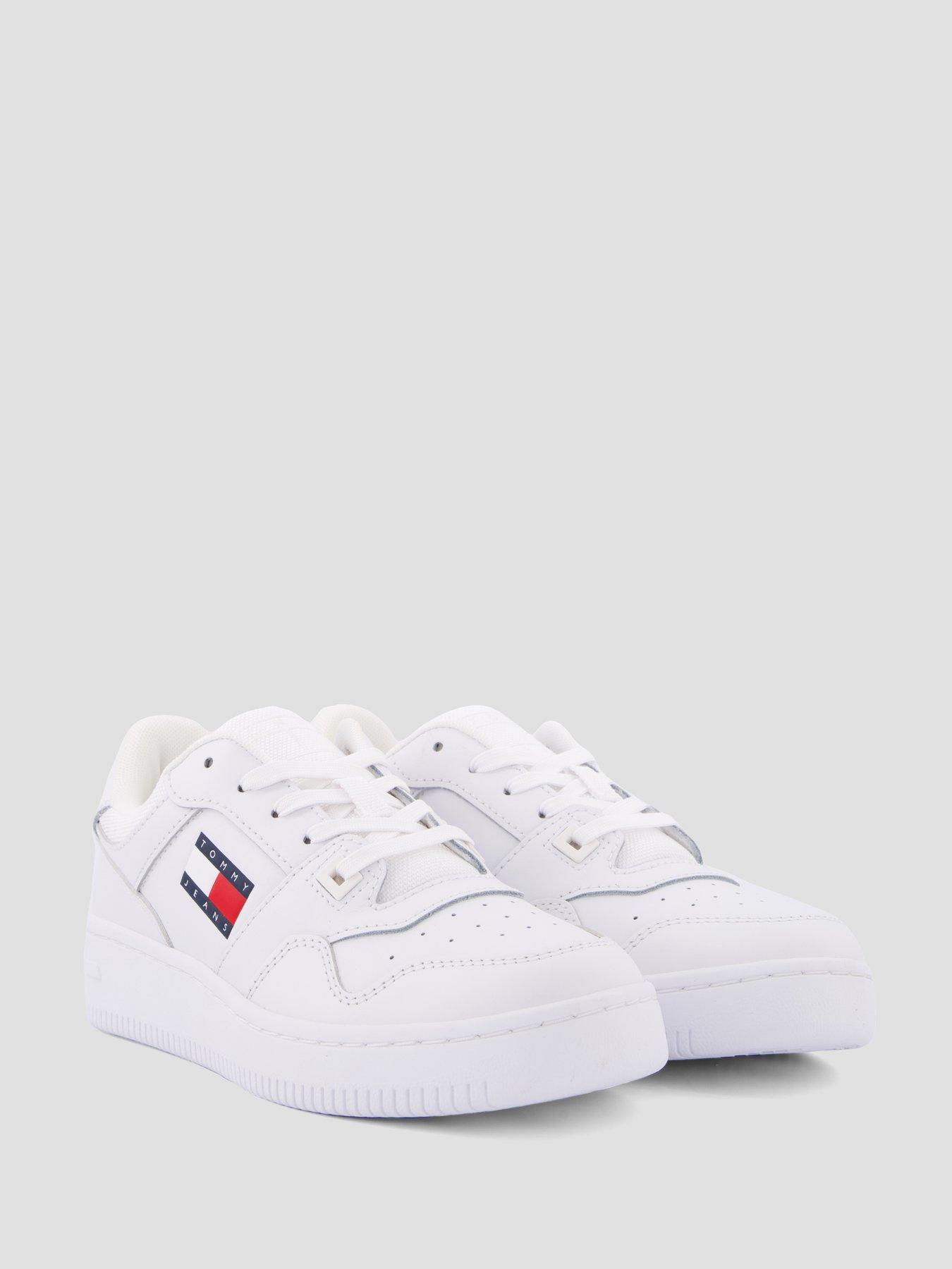 Image 6 of 7 of Tommy Jeans Retro Basket Essential Trainers - White