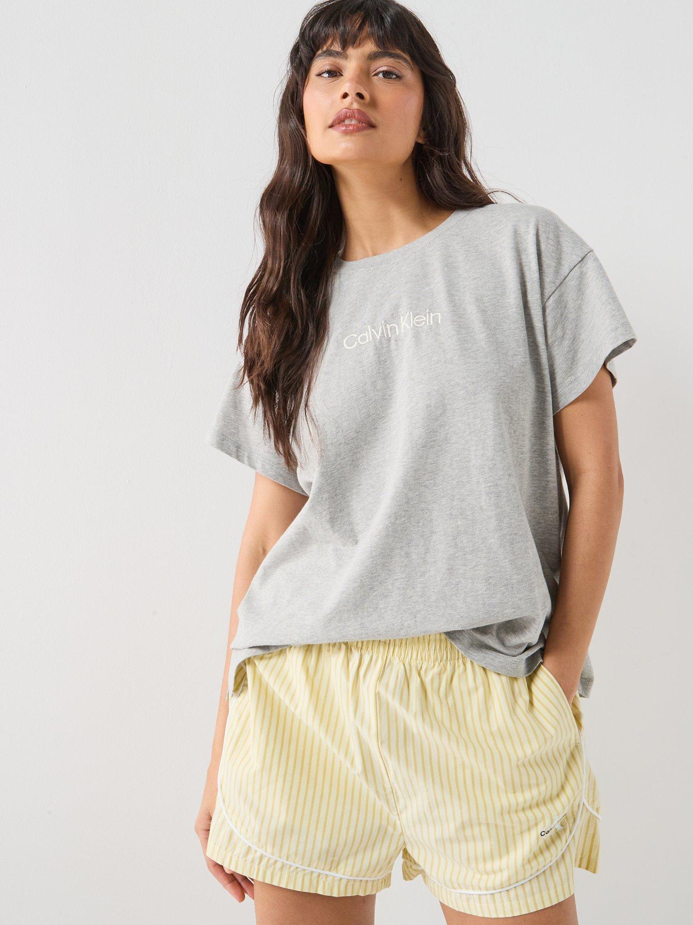 front image of calvin-klein-relaxed-tee