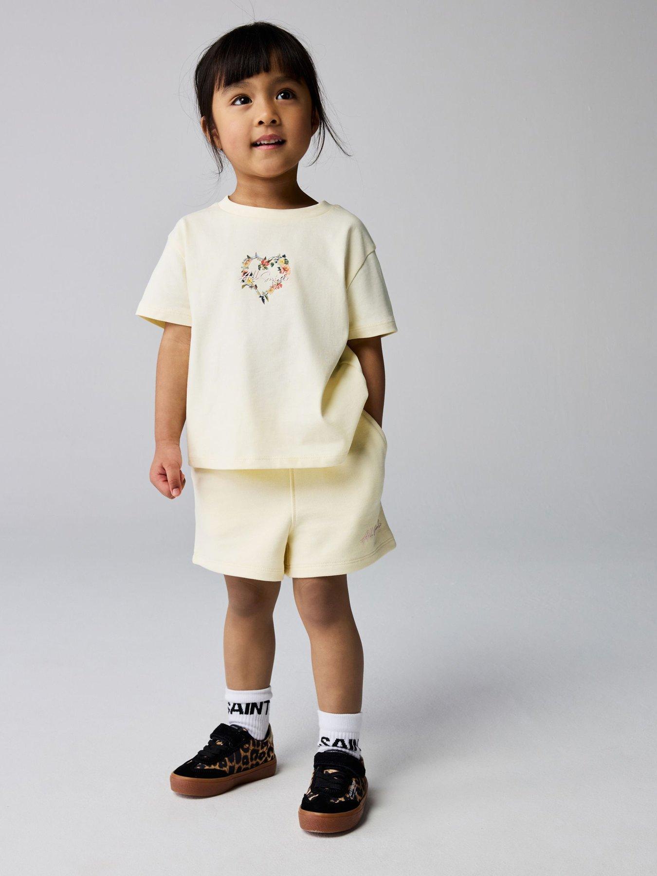 smALLSAINTS Younger Girls Heart T-shirt And Shorts Set - Light Yellow