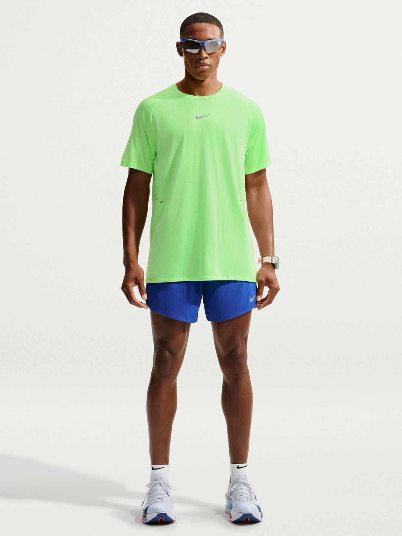 Image 3 of 5 of Nike Mens Stride Running Logo T-shirt - Green