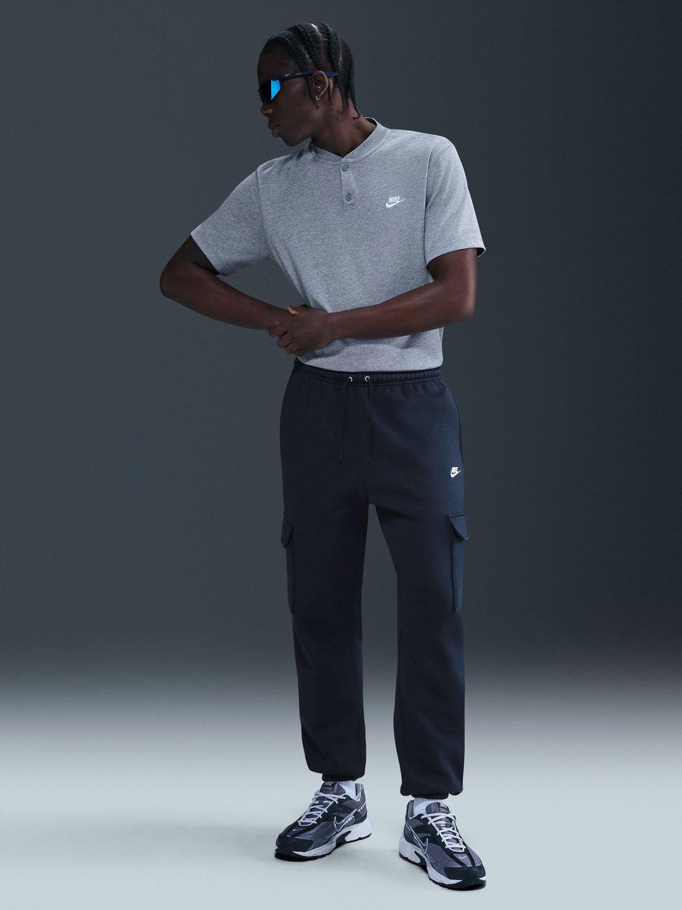 Image 3 of 5 of Nike Mens Club Fleece Cargo Joggers - Navy