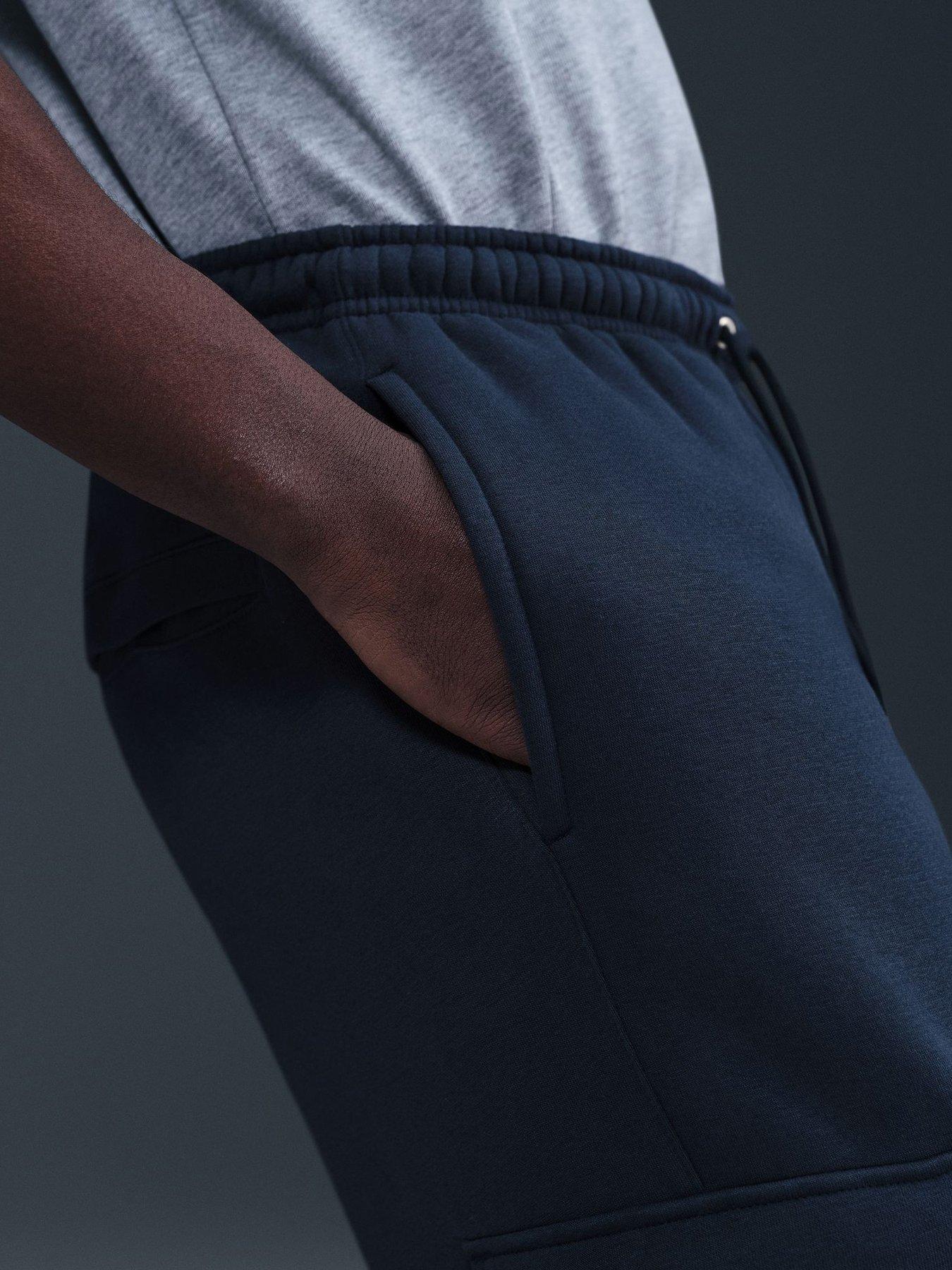 Image 4 of 5 of Nike Mens Club Fleece Cargo Joggers - Navy