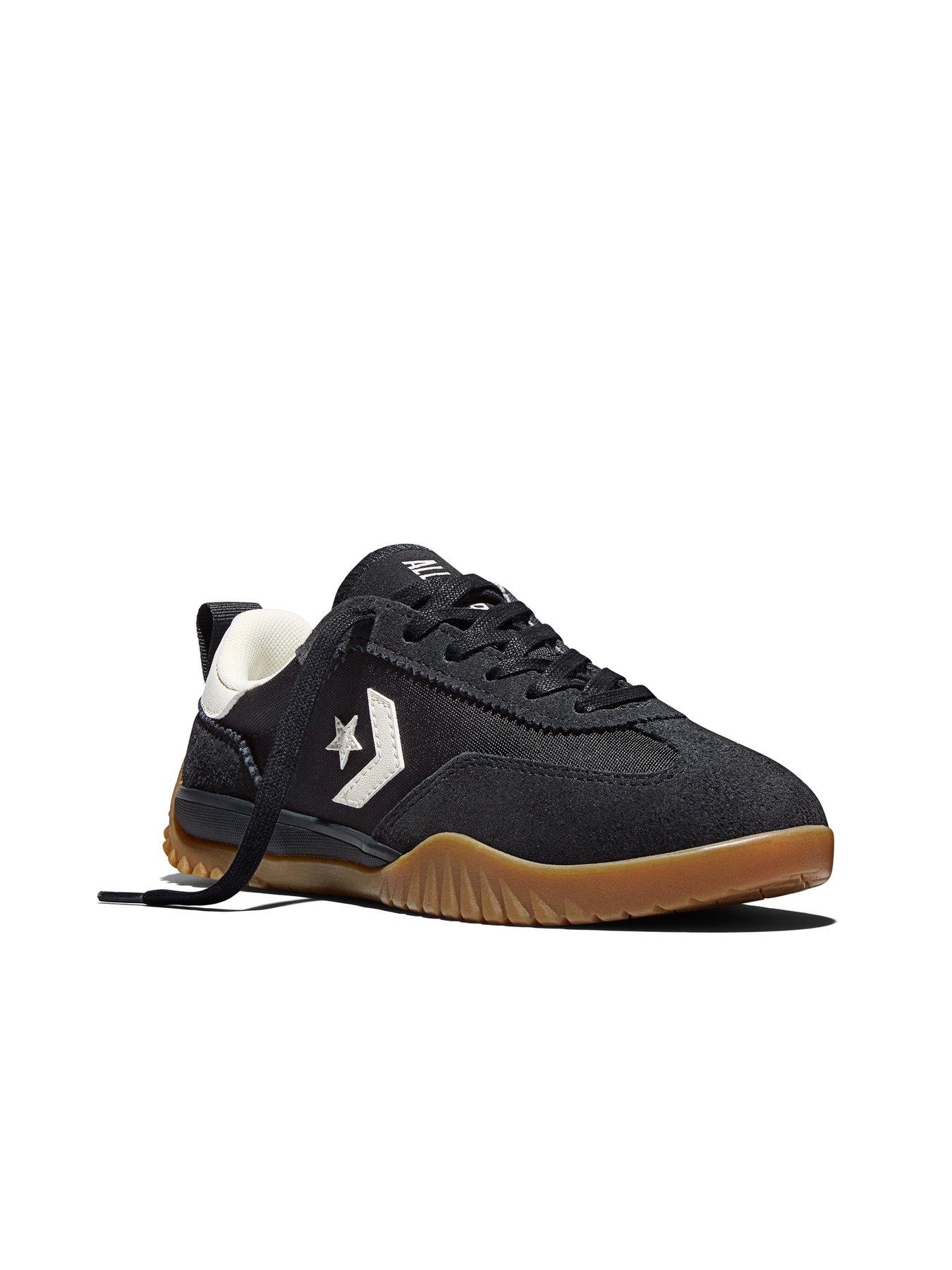 Image 7 of 7 of Converse Junior Run Star Trainers - Black