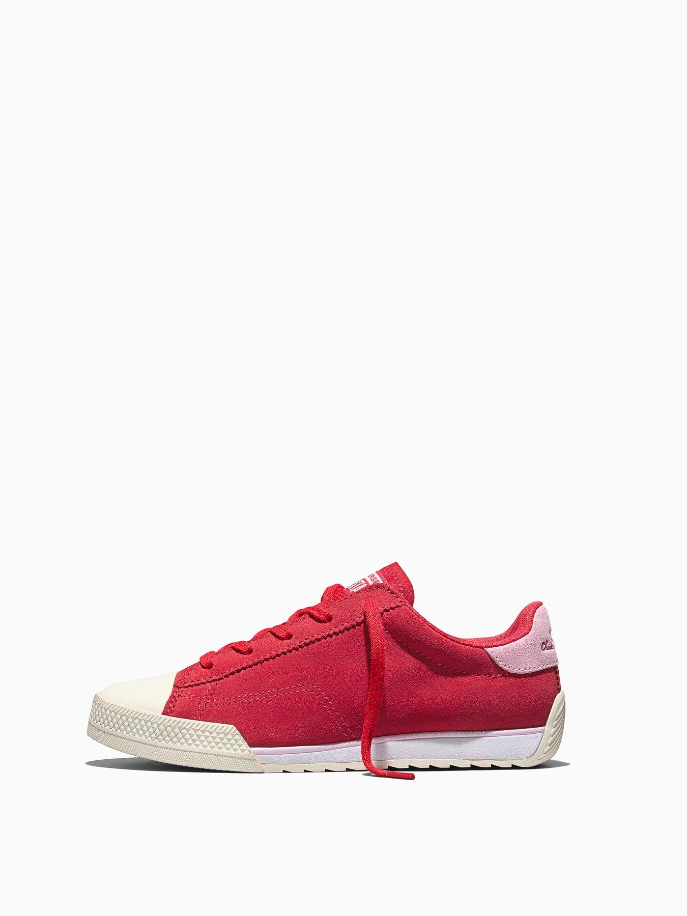 Image 6 of 6 of Converse Junior Chuck Taylor Lo Trainers - Red