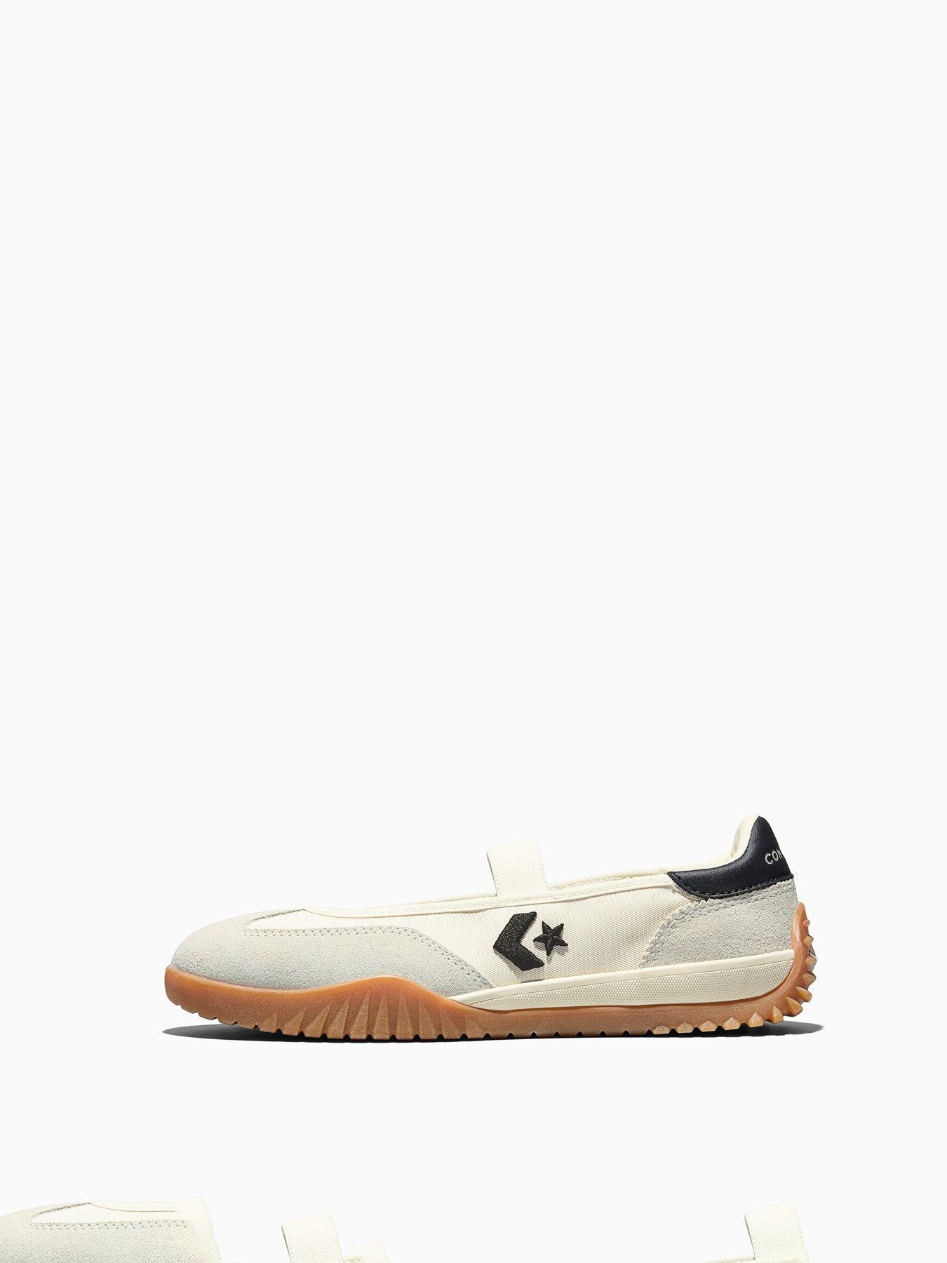  image of converse-womens-run-star-ballet-flat-trainers-khaki