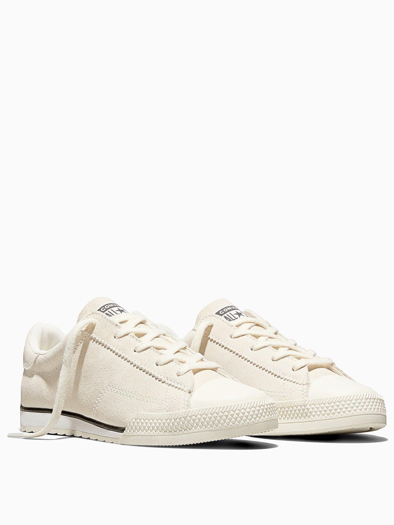 Image 2 of 6 of Converse Junior Chuck Taylor Lo Trainers - Khaki