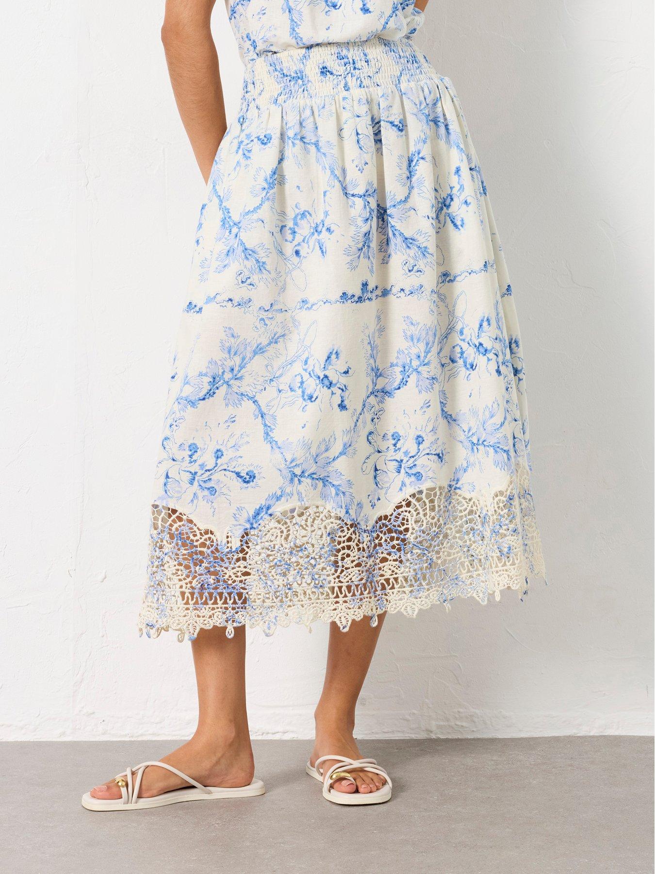 Image 4 of 7 of FatFace June Bloom Midi - Ivory