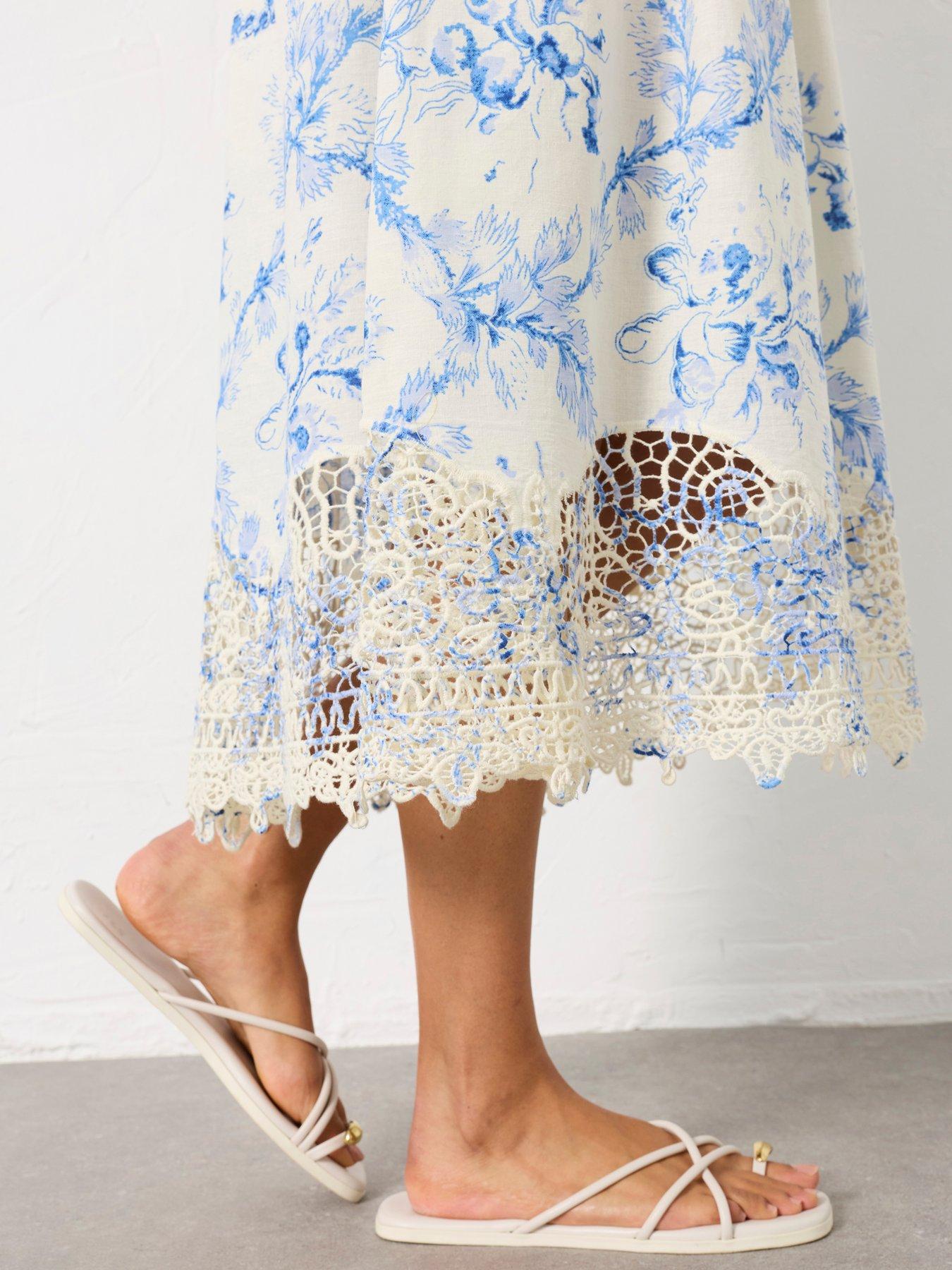 Image 5 of 7 of FatFace June Bloom Midi - Ivory