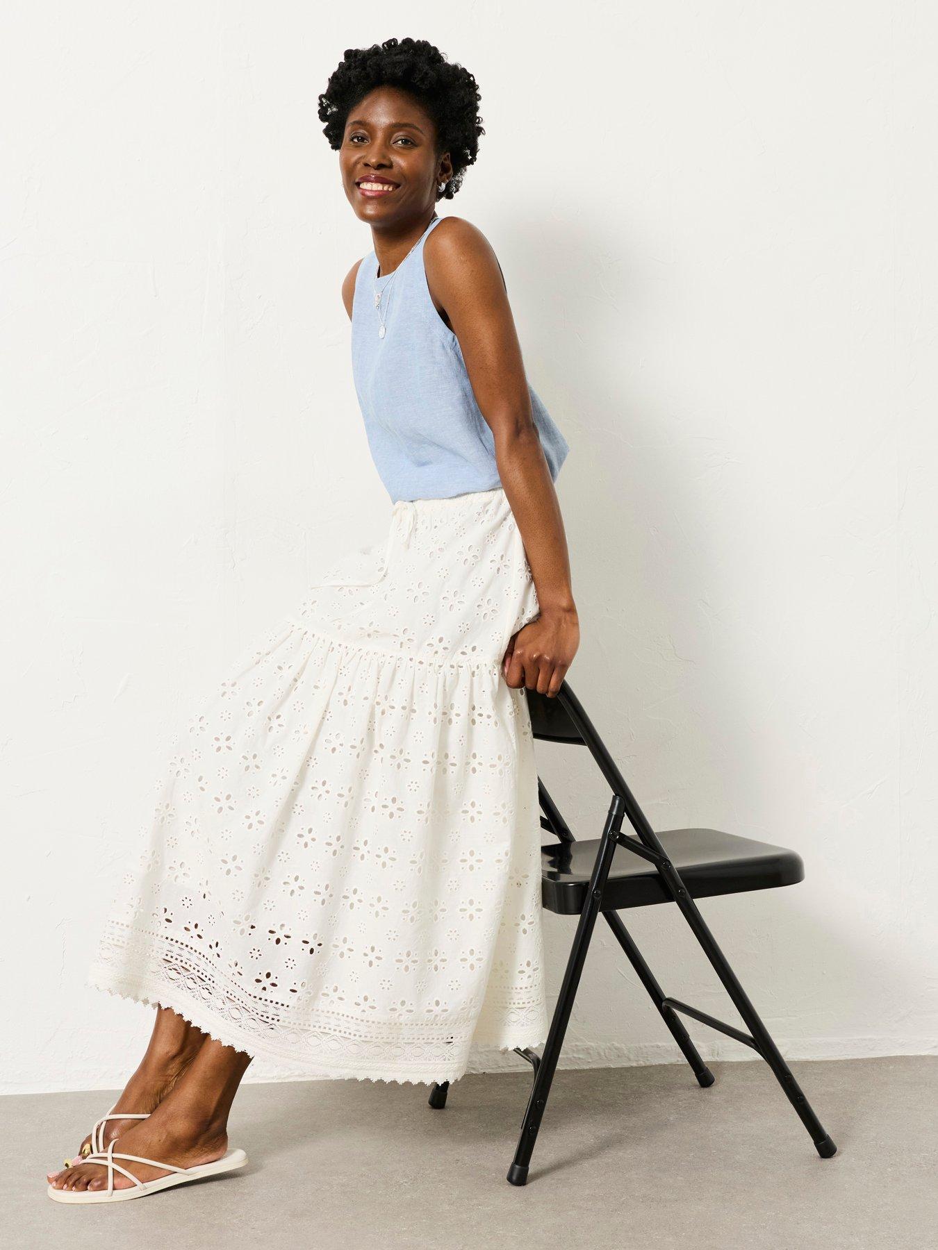 FatFace Winnie Broderie Midi Skirt - White