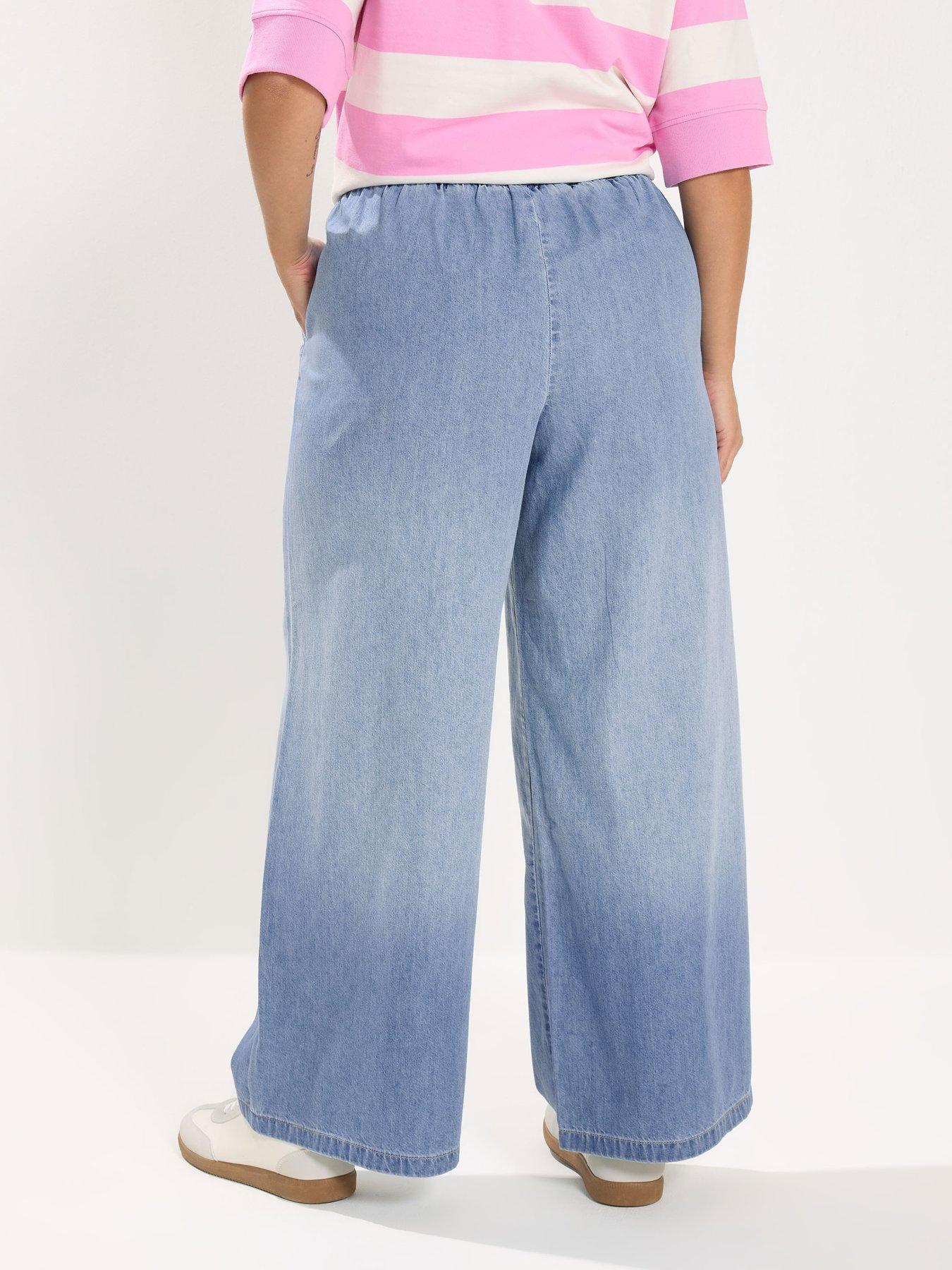 Image 2 of 5 of Yours Curve Pull On Wide Leg Jean