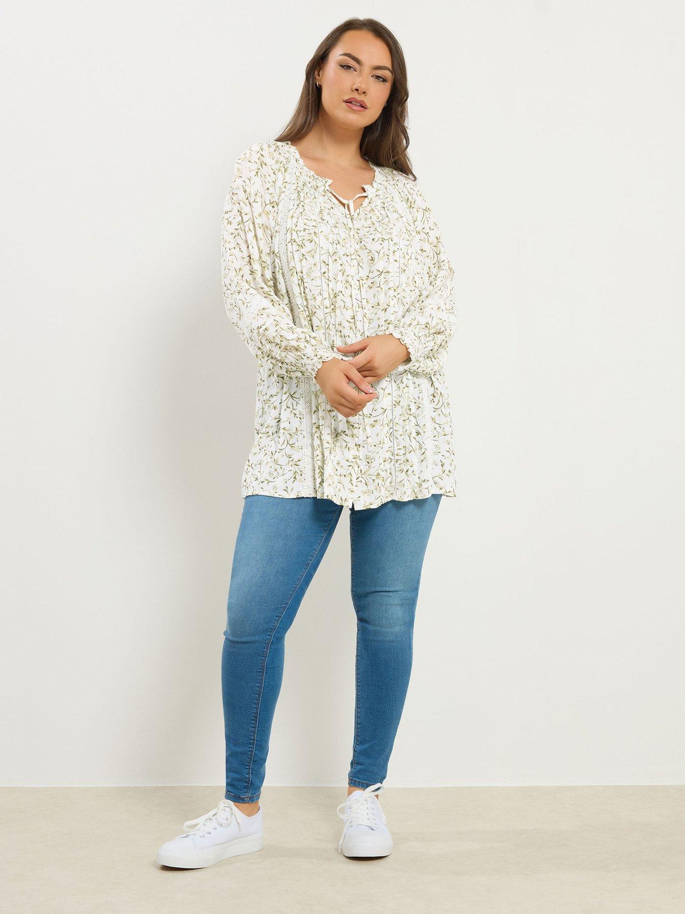 Image 3 of 5 of Yours Curve Gypsy Pintuck Top