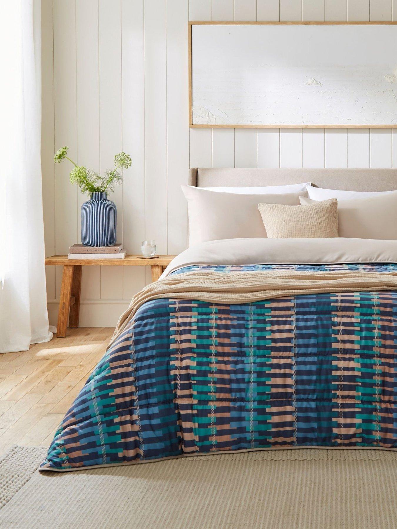 Night Lark Twilight Stripes Coverless Duvet Set 6 Tog includes Pillowcases