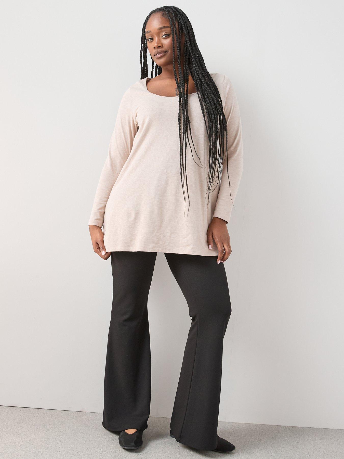 Image 3 of 6 of The Very Collection Curve Scoop Neck Long Sleeve Top - Beige