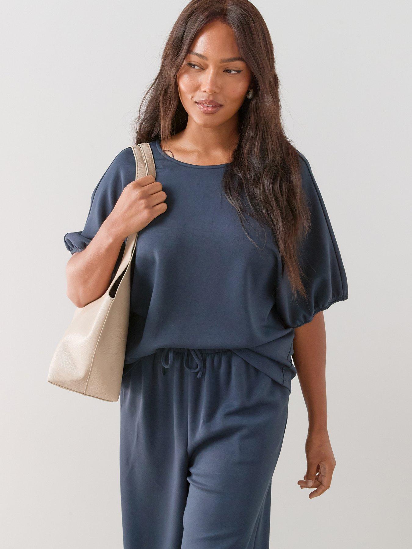 The Very Collection Curve Batwing Co-Ord Top - Navy