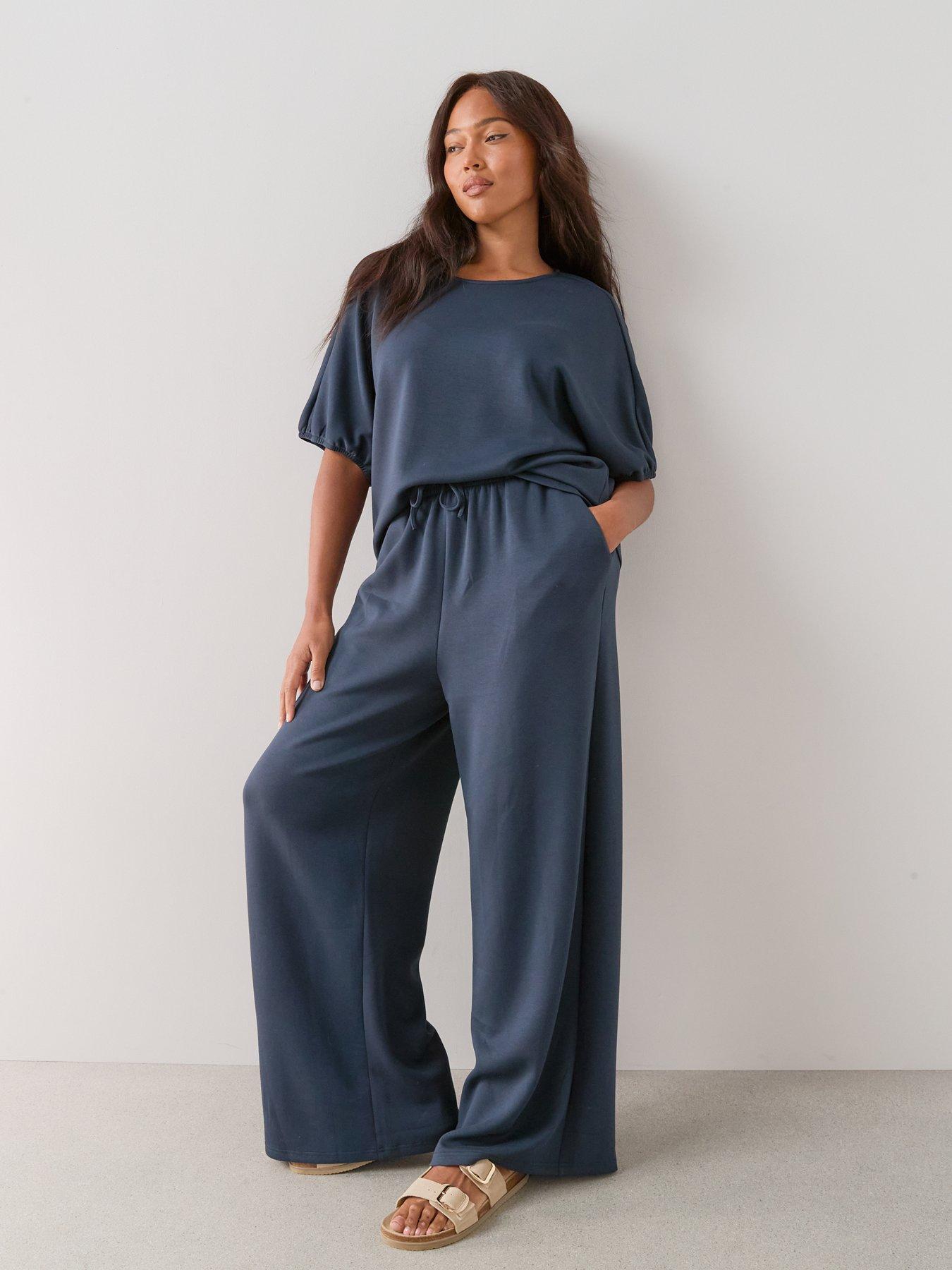Image 3 of 6 of The Very Collection Curve Batwing Co-Ord Top - Navy