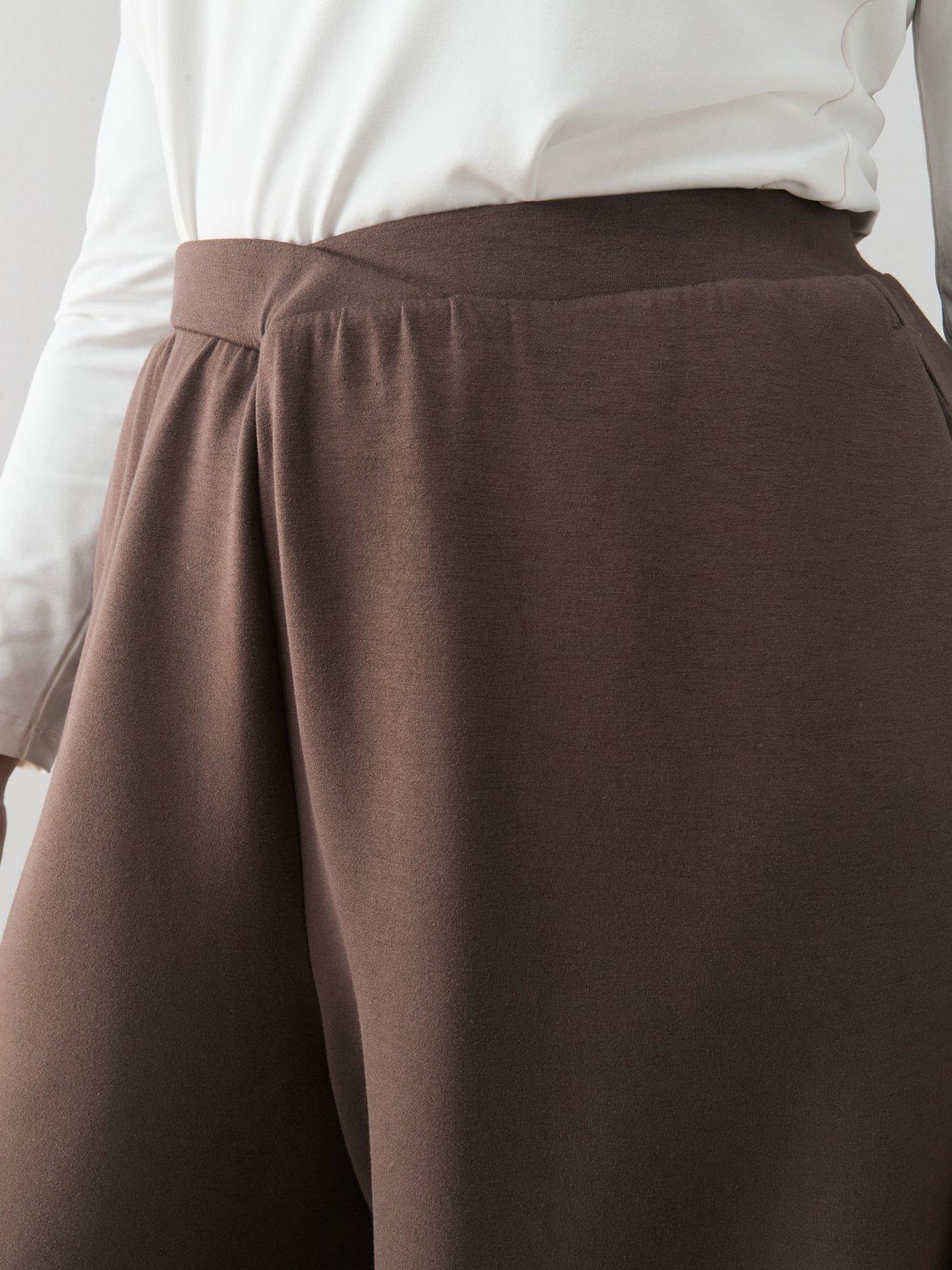 Image 4 of 6 of The Very Collection Curve Elastic Draped Cuffed Jogger Co-ord - Brown