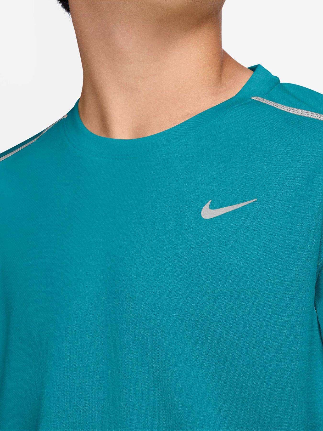 Image 3 of 4 of Nike Older Boys Miler Dri-FIT Short-Sleeve T-Shirt - Green