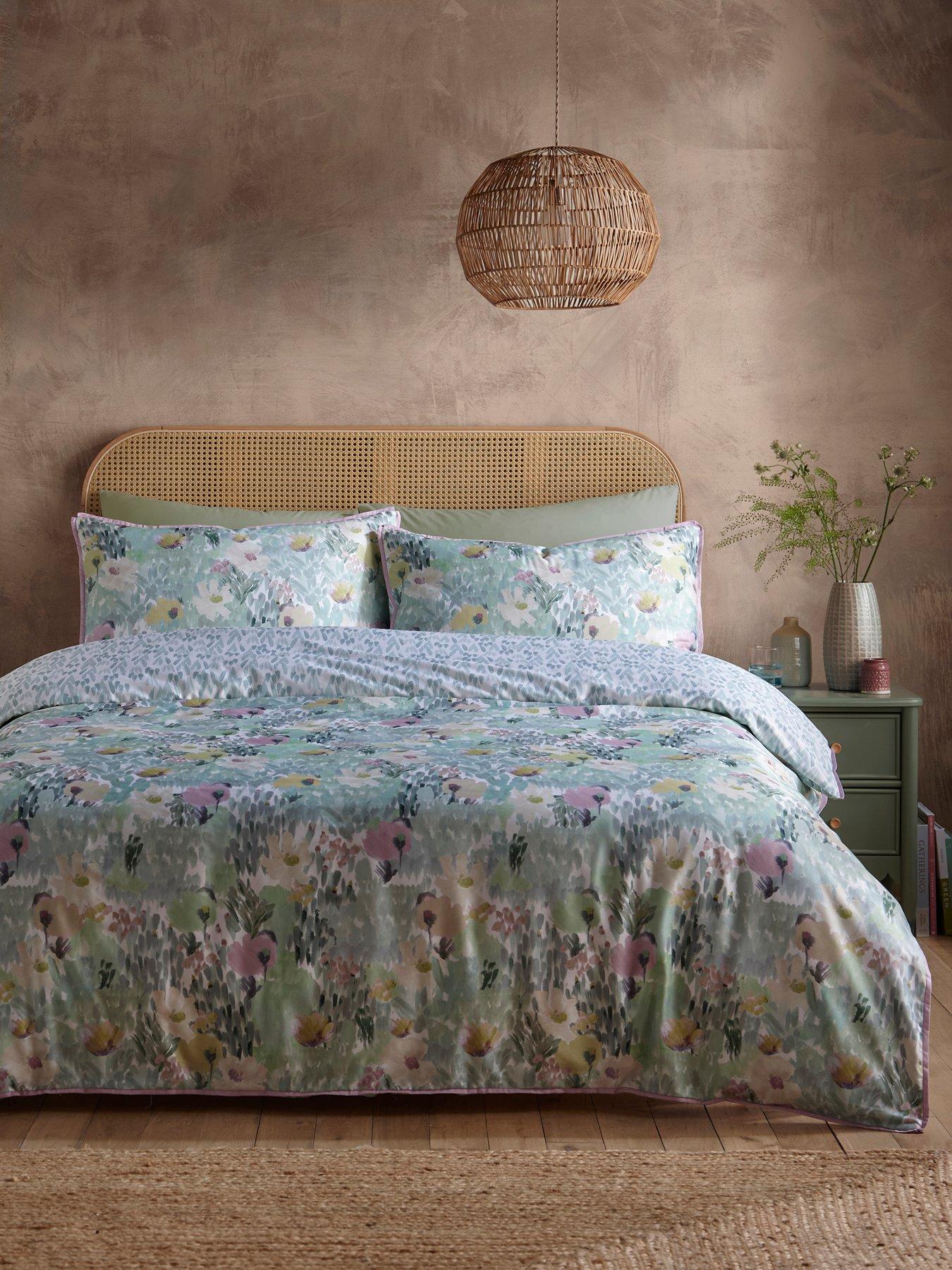 appletree-abstract-floral-duvet-cover-set-in-green