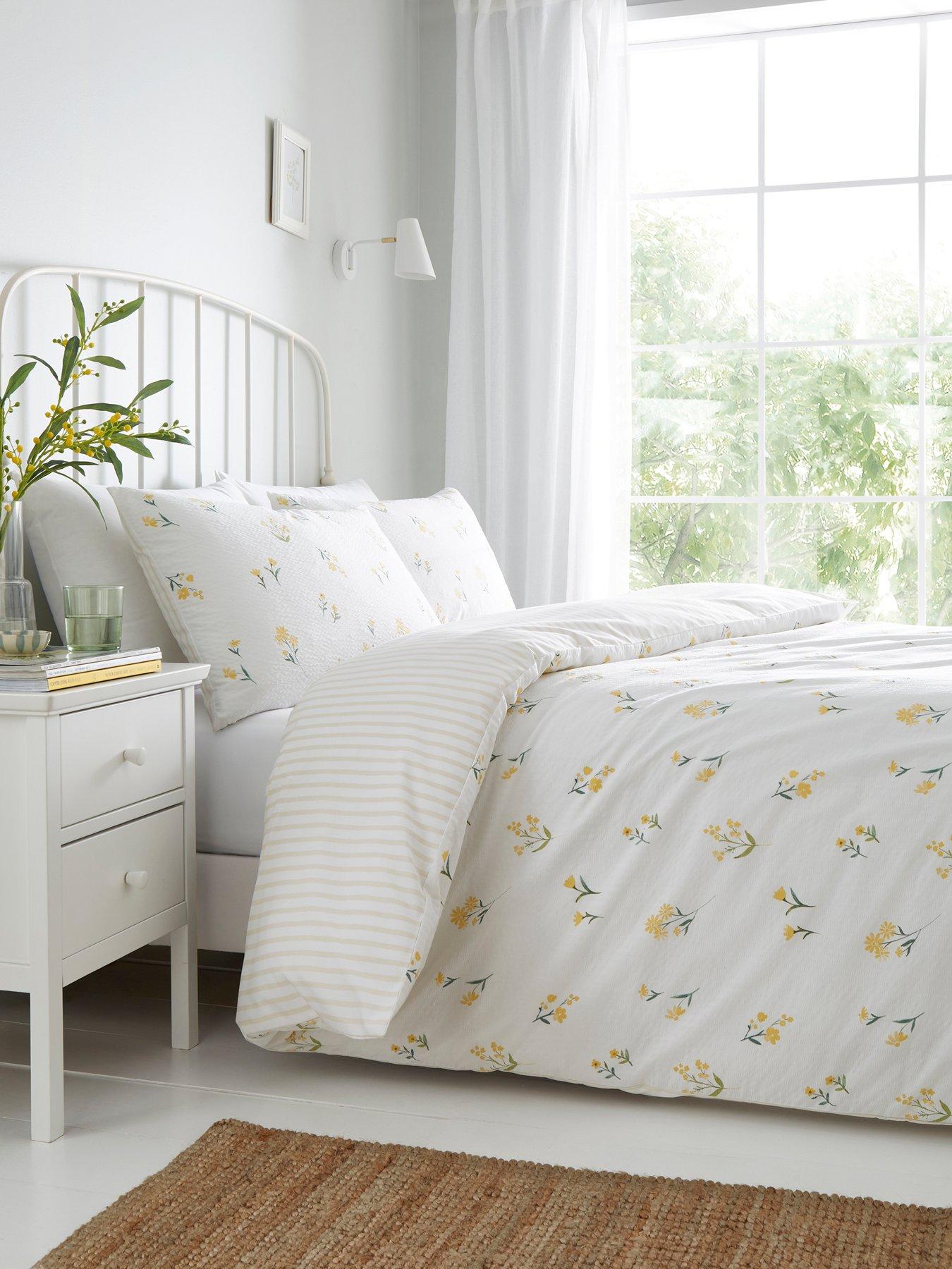 Dreams & Drapes Ditsy Floral Seersucker Duvet Cover Set Yellow