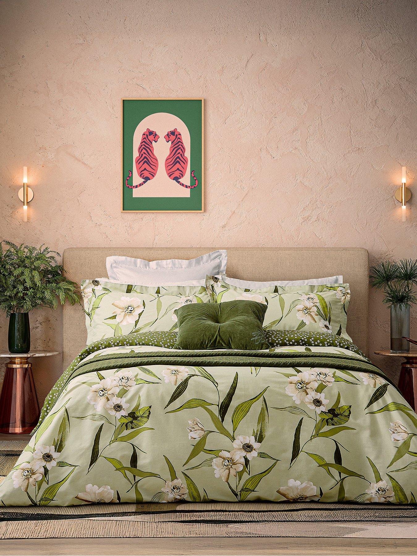front image of ted-baker-cabana-cover-set-100-cotton-green