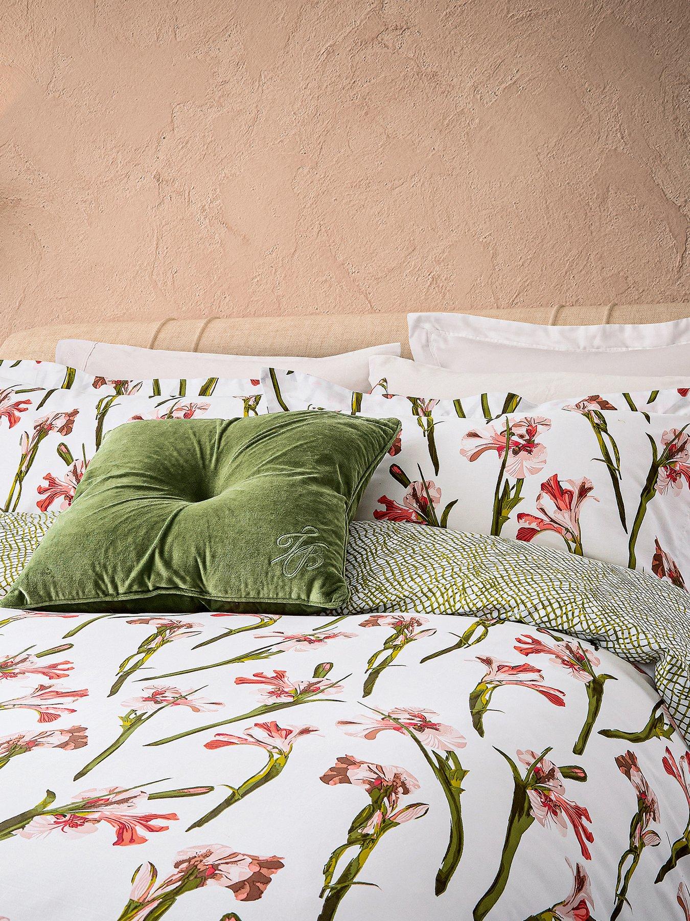 Image 5 of 6 of Ted Baker Wild Iris Cover Set 100% Cotton Multi