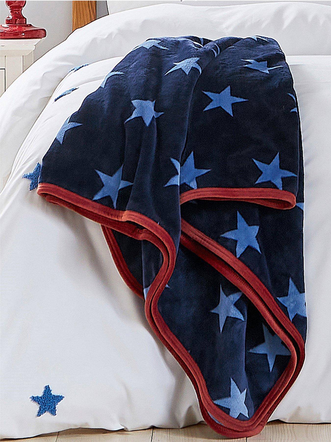 helena-springfield-star-fleece-throw-bluered