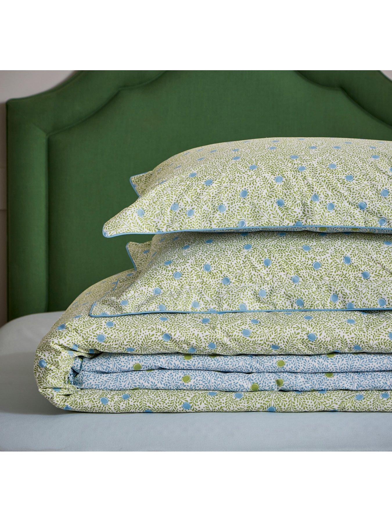  image of joules-trailing-ditsy-cover-set-100-cotton-green