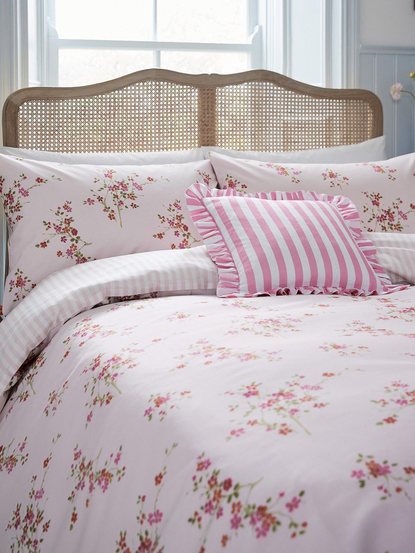 Image 3 of 4 of Helena Springfield Candy Stripe - Cushion 40X40 (Cm) Pink
