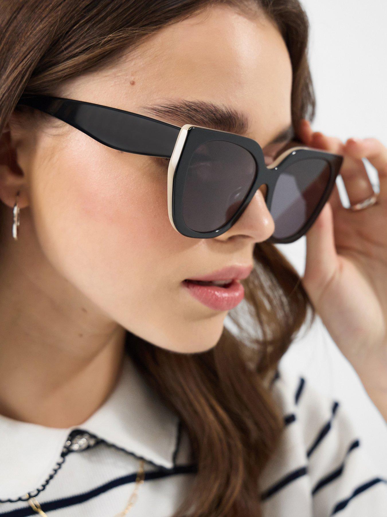 Image 2 of 4 of Accessorize Oversized Square Sunglasses - Black