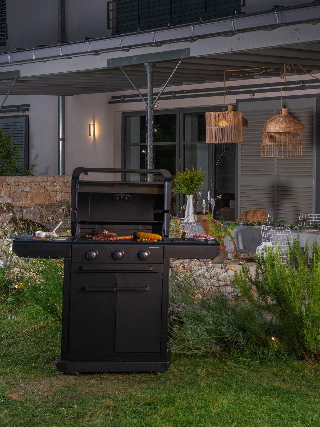 Image 1 of 7 of CAMPINGAZ 3 Series Onyx S Black (Grid/Griddle) BBQ