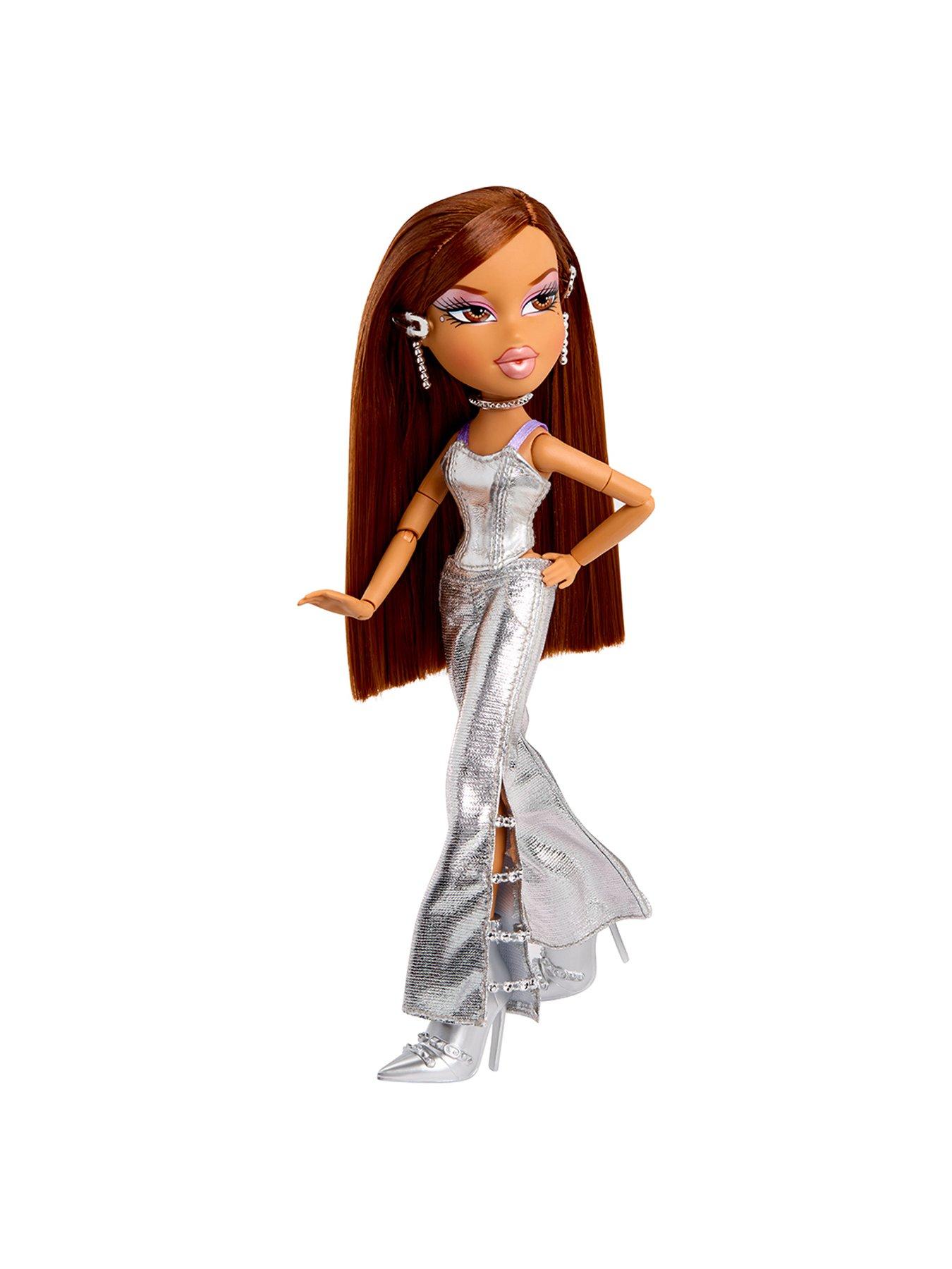 Image 3 of 7 of Bratz Charmz Doll - Yasmin